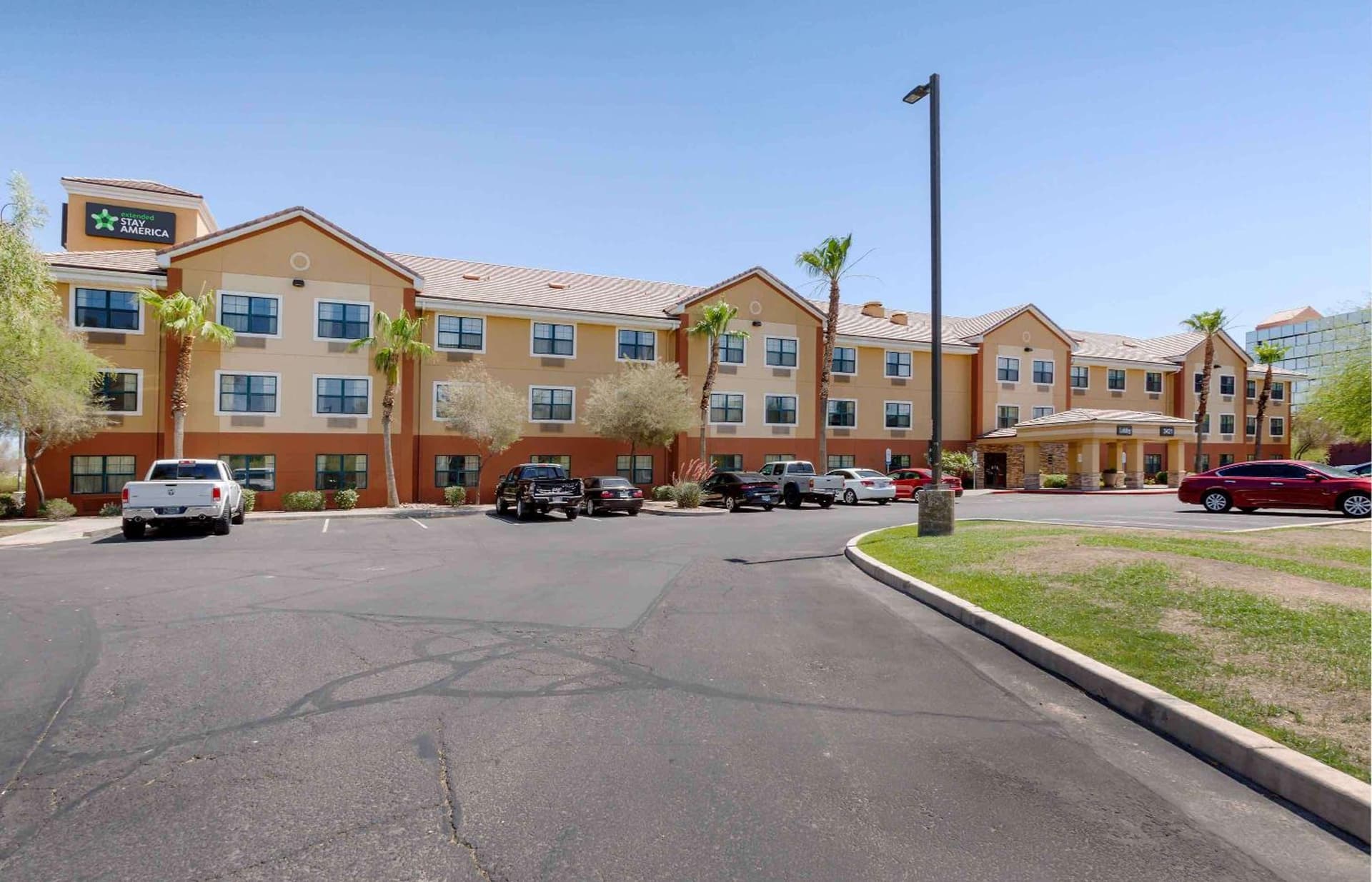 Extended Stay America Suites - Phoenix - Airport featured exterior or lobby in Phoenix, AZ — similar hotel