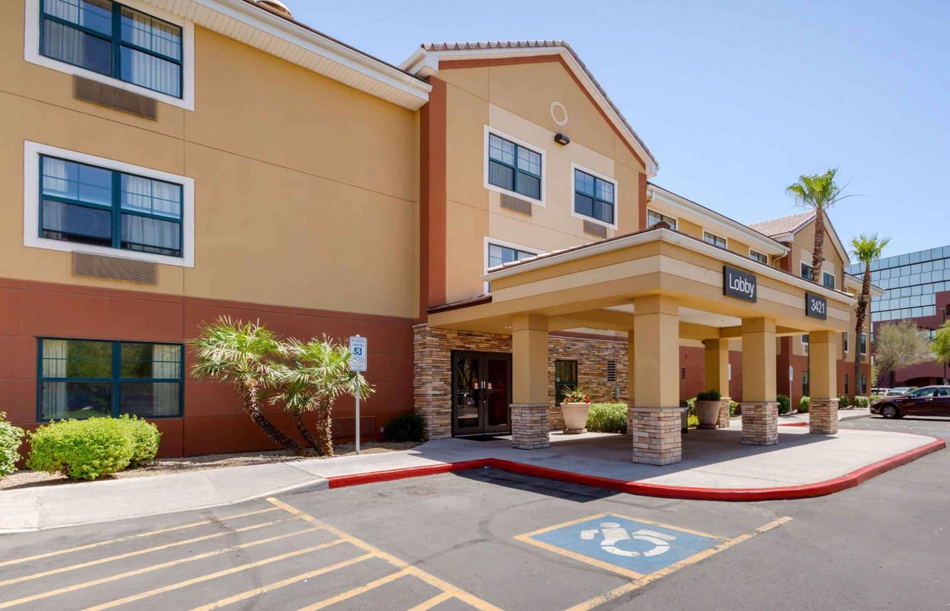 Extended Stay America Suites - Phoenix - Airport property views in Phoenix, AZ — gallery photo 3