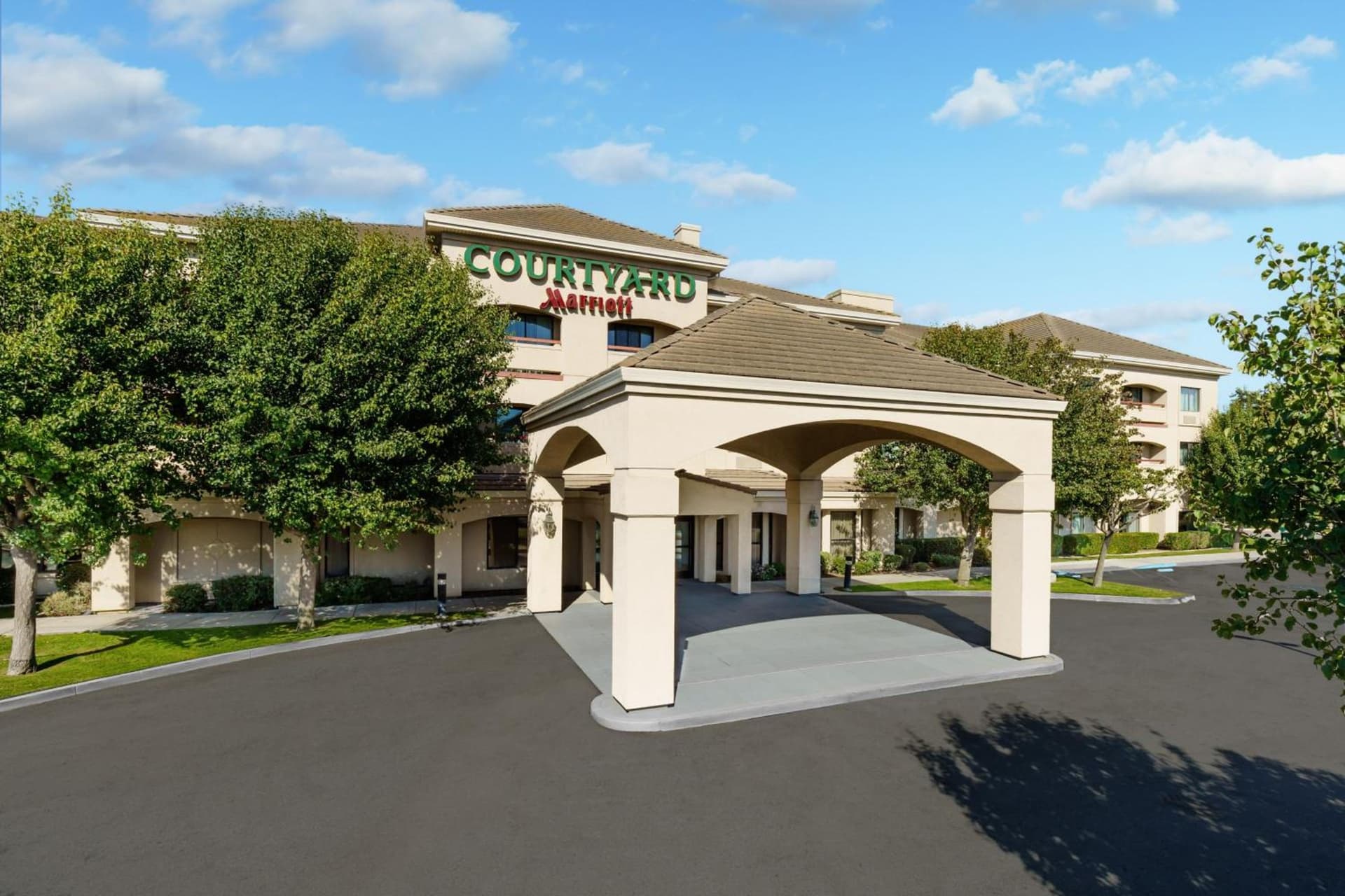 Courtyard By Marriott Salinas Monterey featured exterior or lobby in Salinas, CA — similar hotel