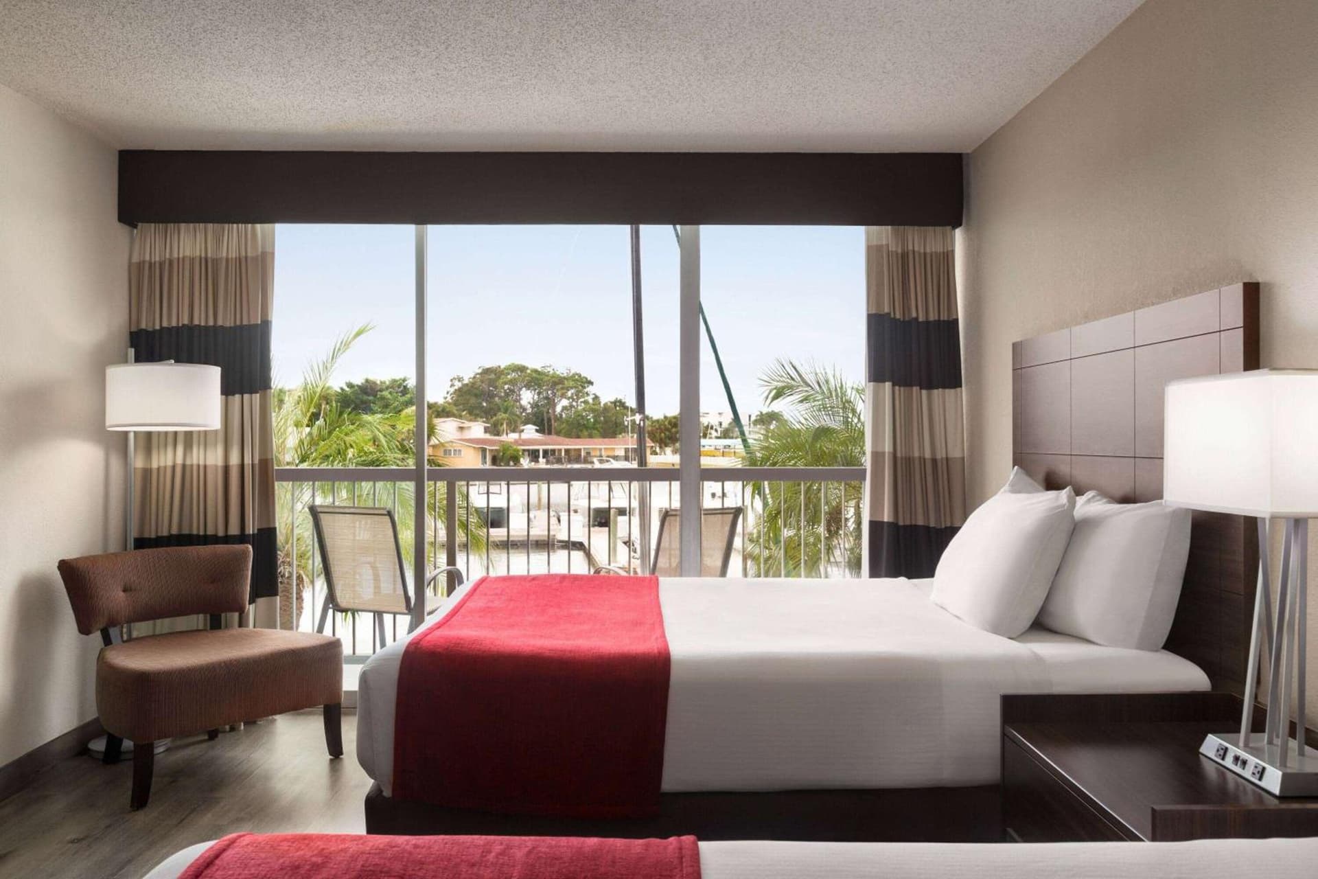 Ramada by Wyndham Sarasota Waterfront gallery photo in Sarasota, FL — image 36
