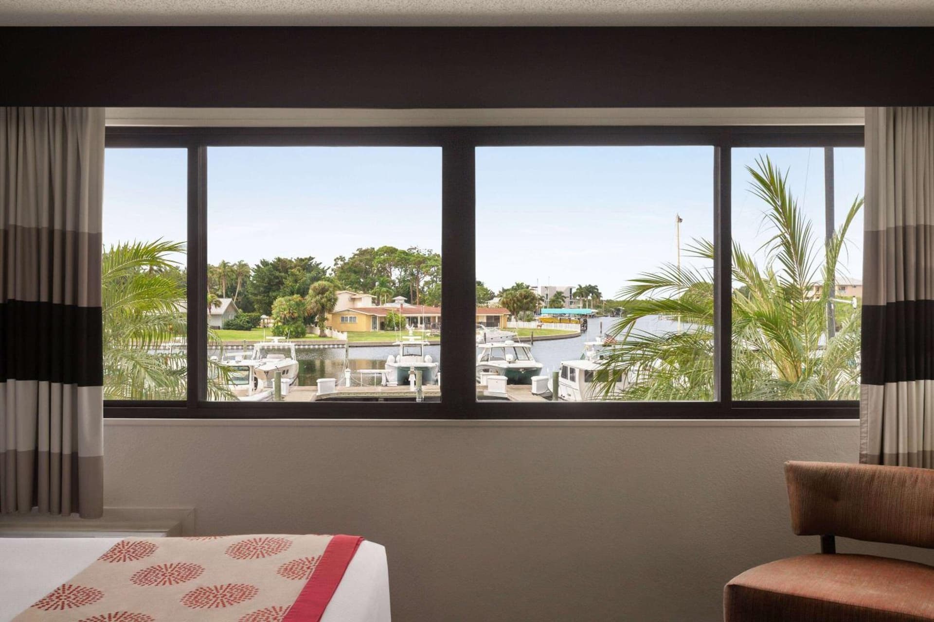 Ramada by Wyndham Sarasota Waterfront gallery photo in Sarasota, FL — image 15