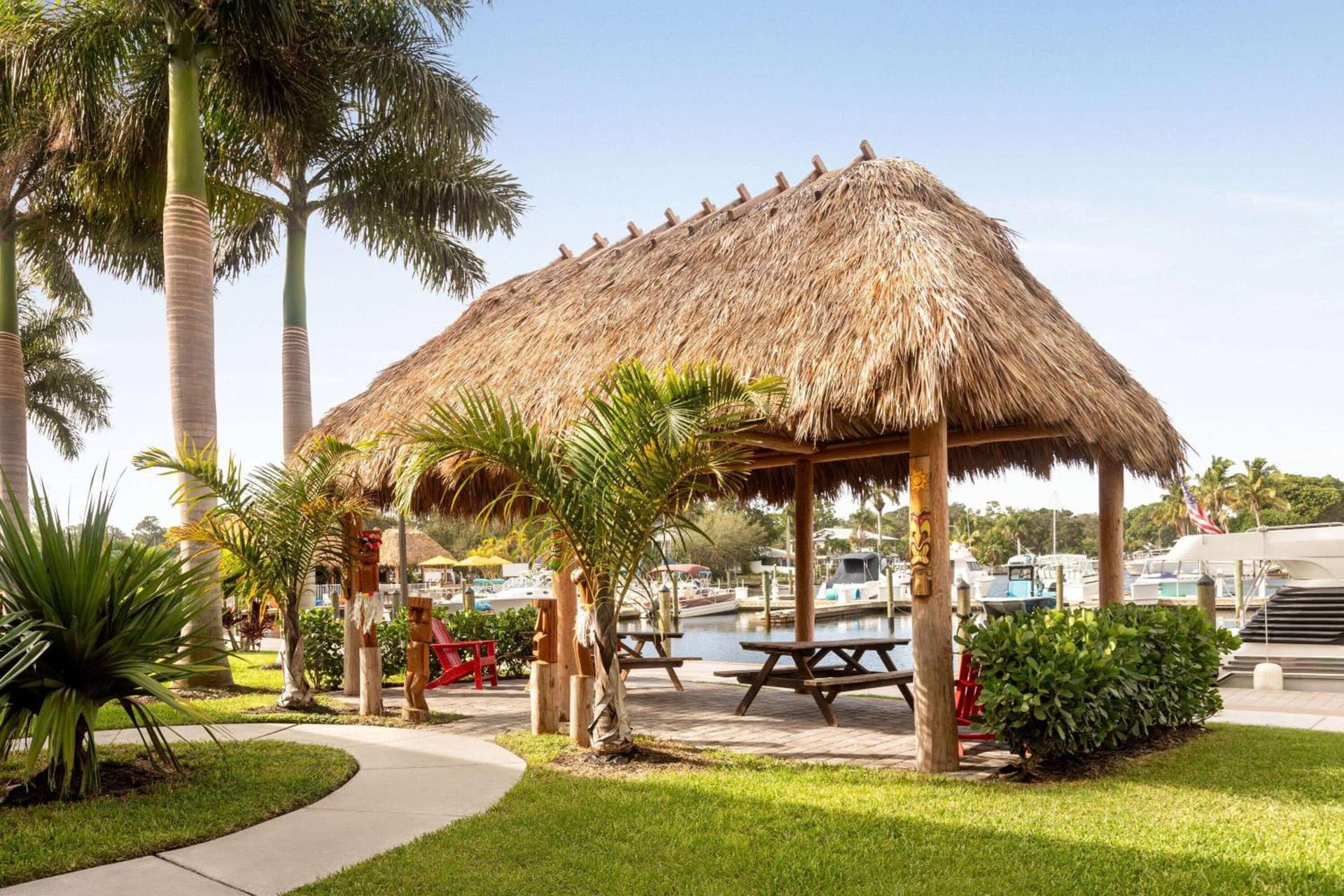 Ramada by Wyndham Sarasota Waterfront gallery photo in Sarasota, FL — image 52