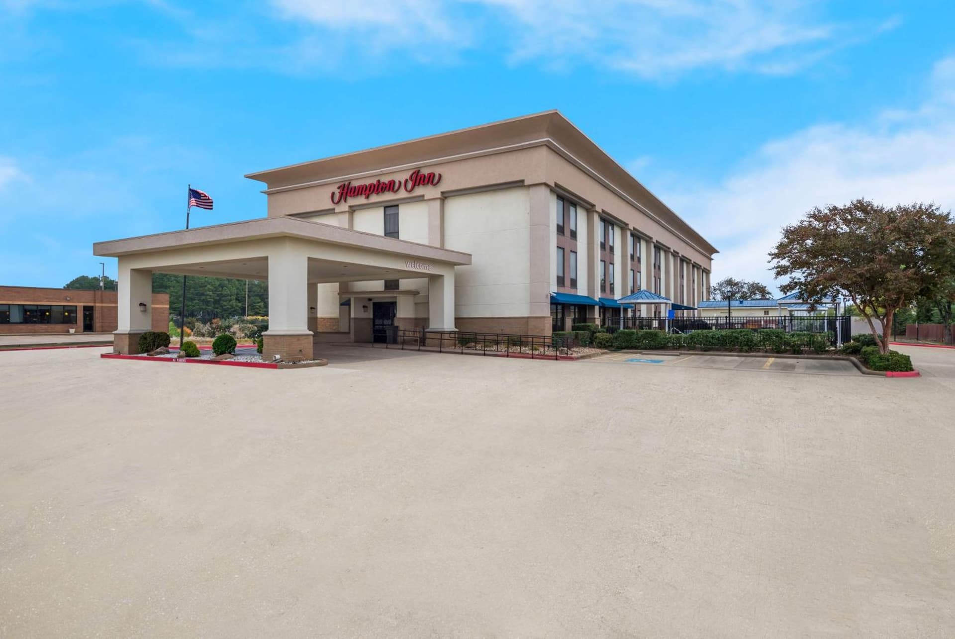 Hampton Inn Marshall property views in Marshall, TX — gallery photo 3