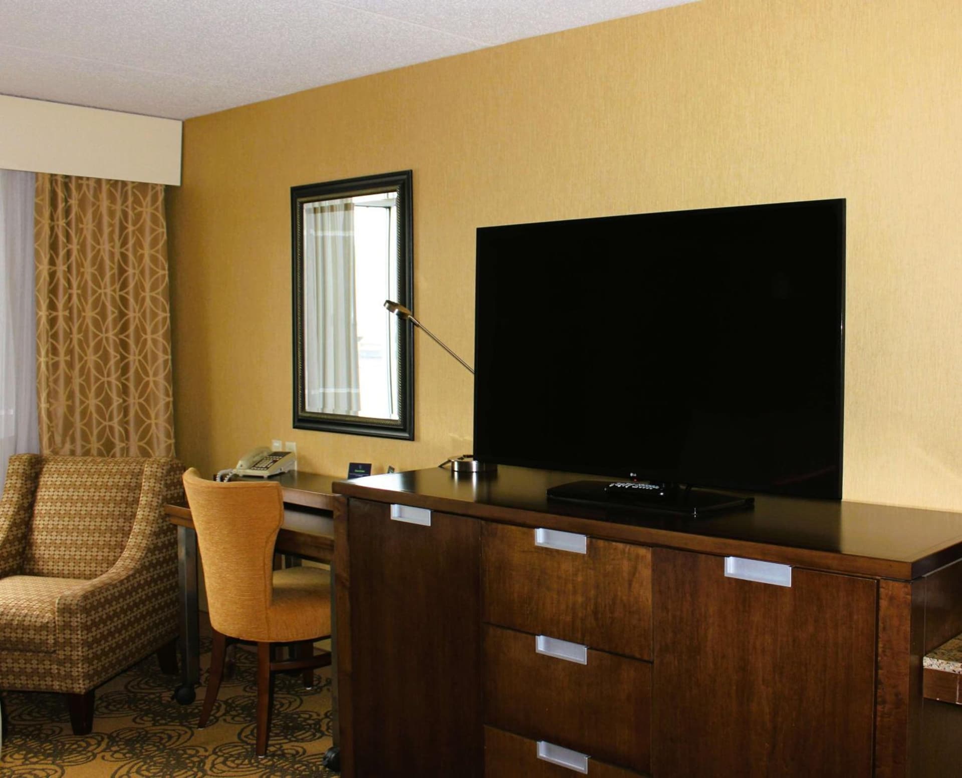 DoubleTree by Hilton Bay City - Riverfront gallery photo in Bay City, MI — image 26