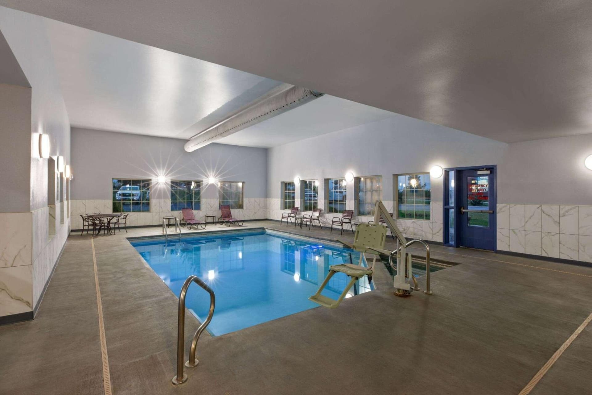 La Quinta by Wyndham Olathe gallery photo in Olathe, KS — image 42