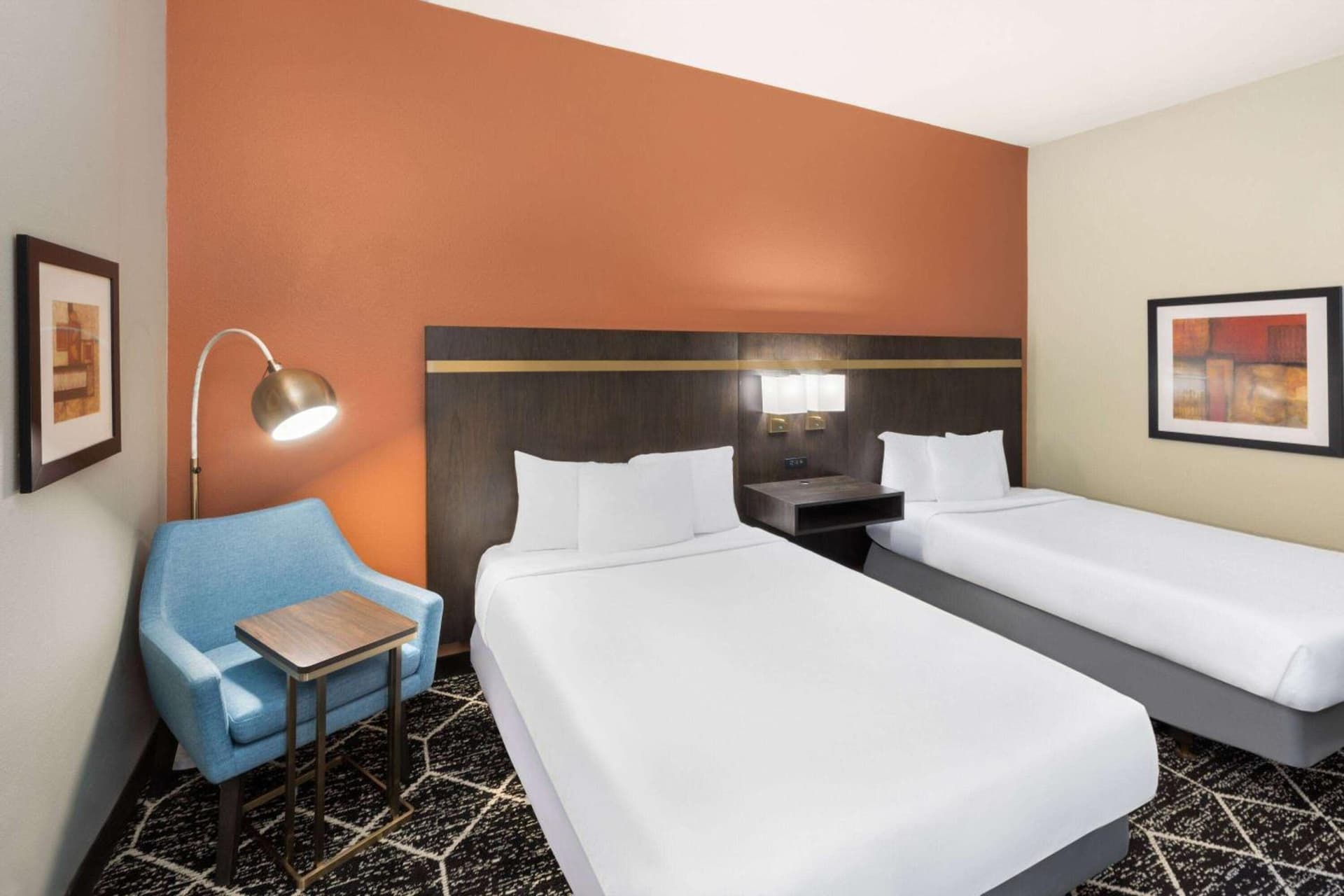 La Quinta by Wyndham Olathe gallery photo in Olathe, KS — image 7