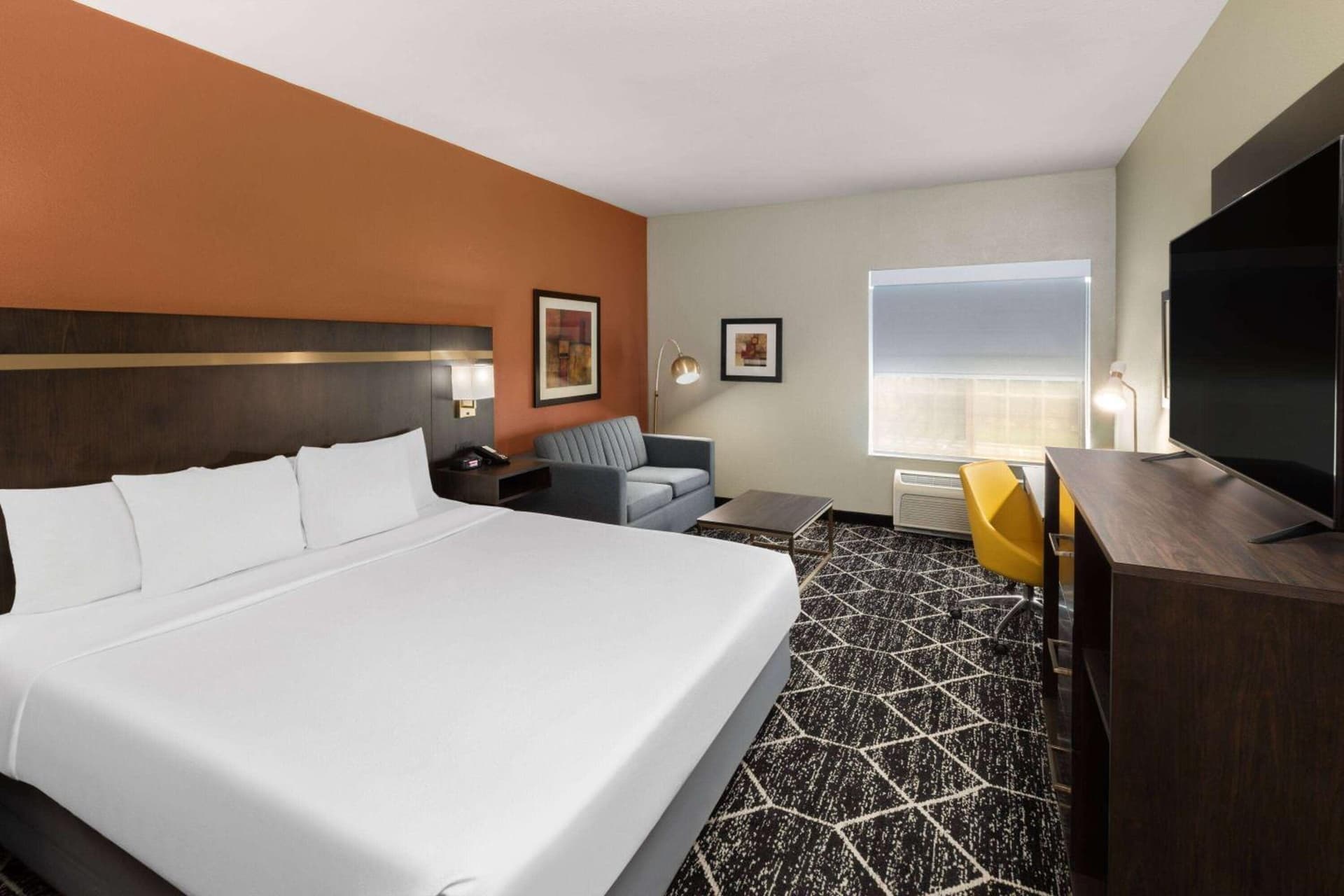 La Quinta by Wyndham Olathe gallery photo in Olathe, KS — image 29