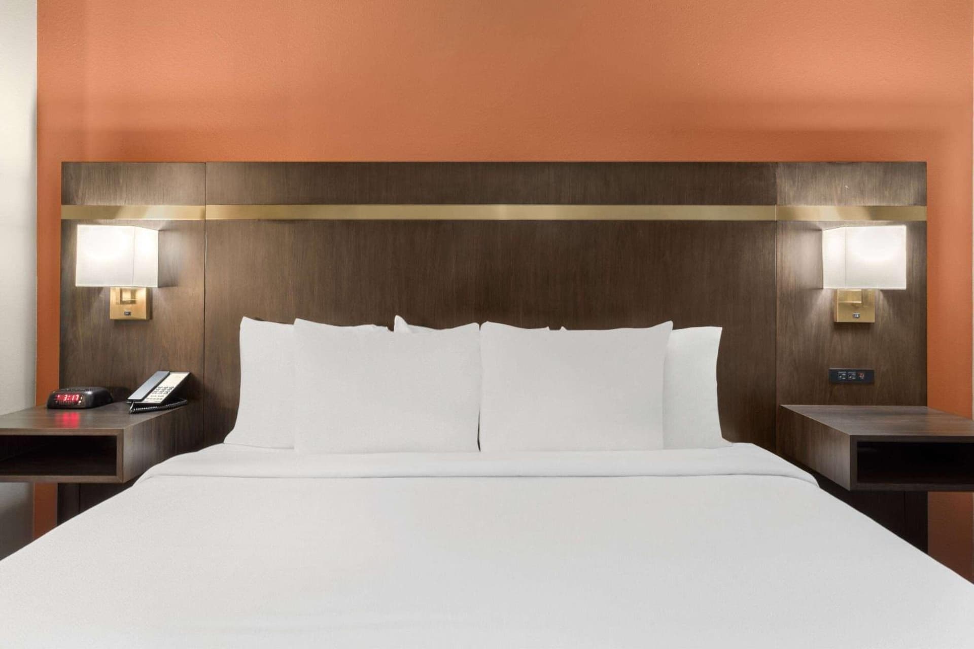La Quinta by Wyndham Olathe gallery photo in Olathe, KS — image 5