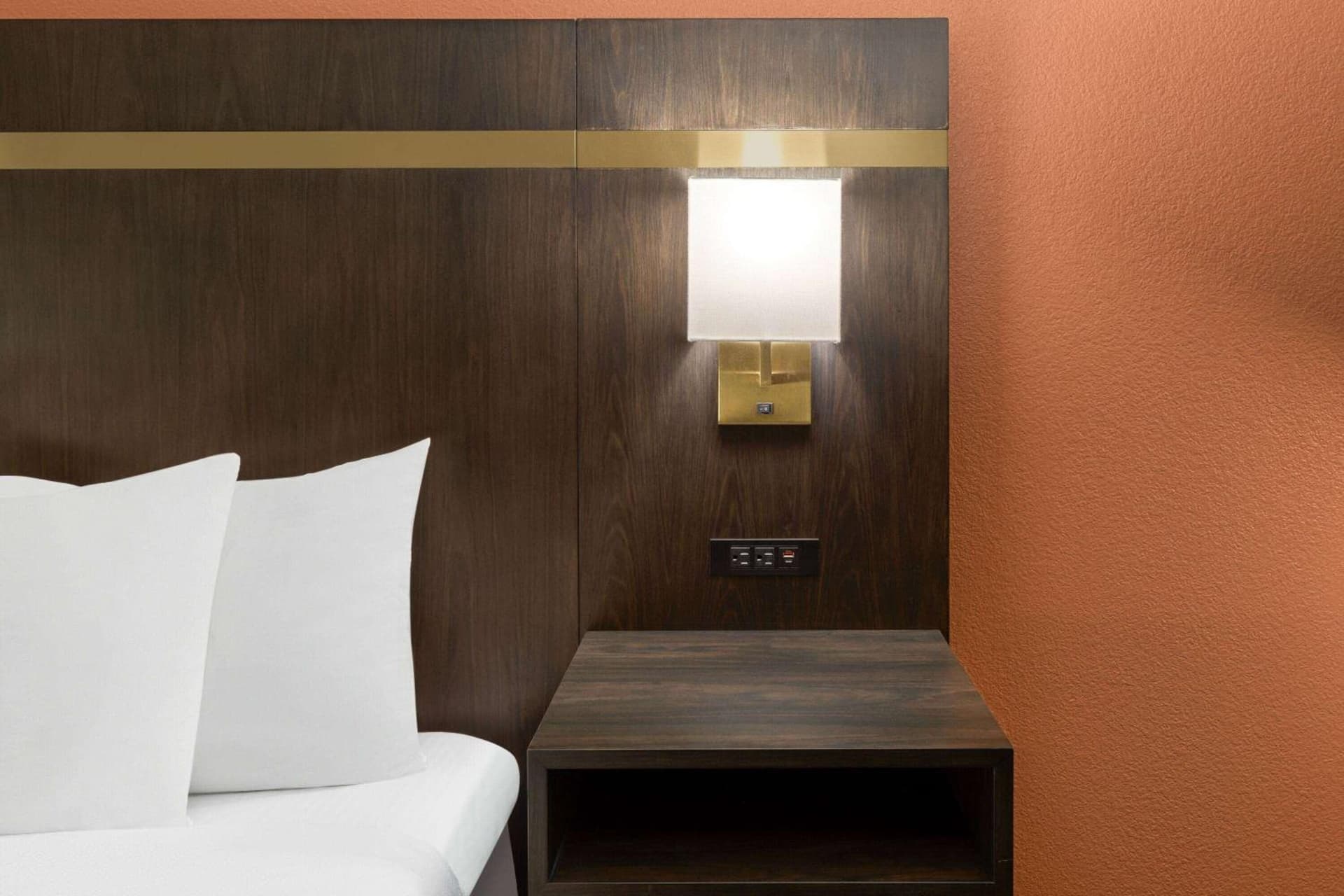 La Quinta by Wyndham Olathe gallery photo in Olathe, KS — image 8