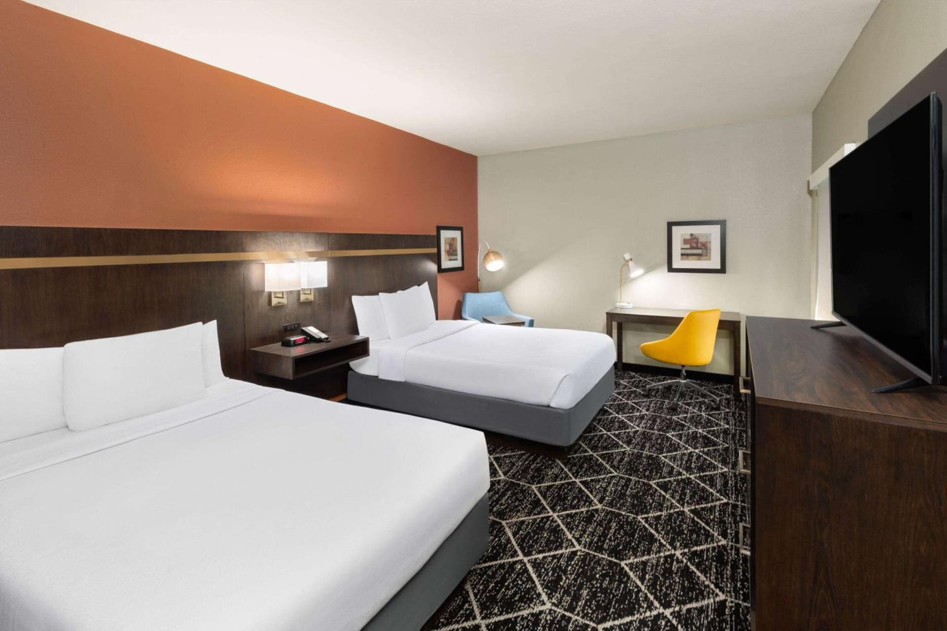 La Quinta by Wyndham Olathe gallery photo in Olathe, KS — image 9