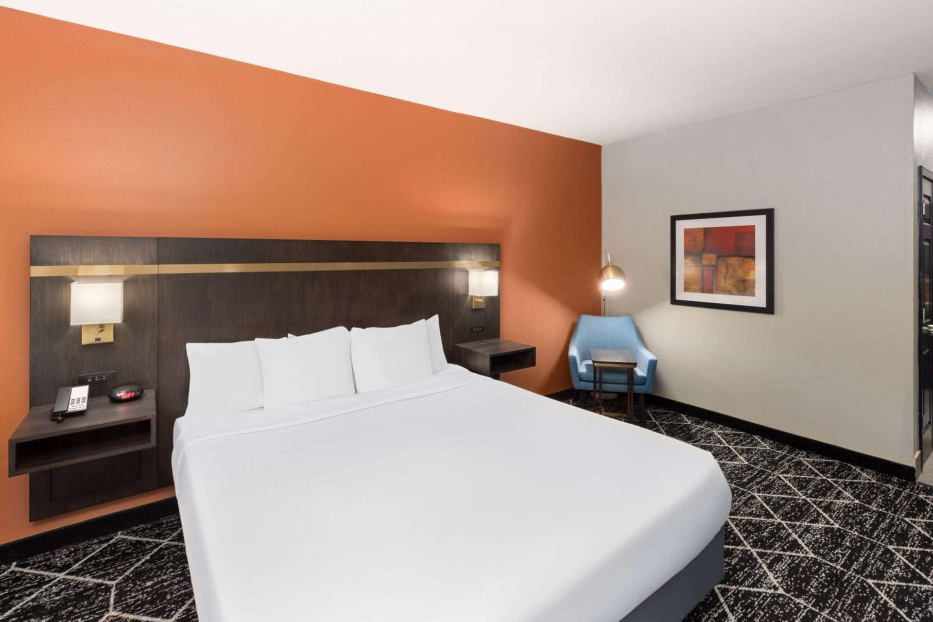 La Quinta by Wyndham Olathe gallery photo in Olathe, KS — image 11