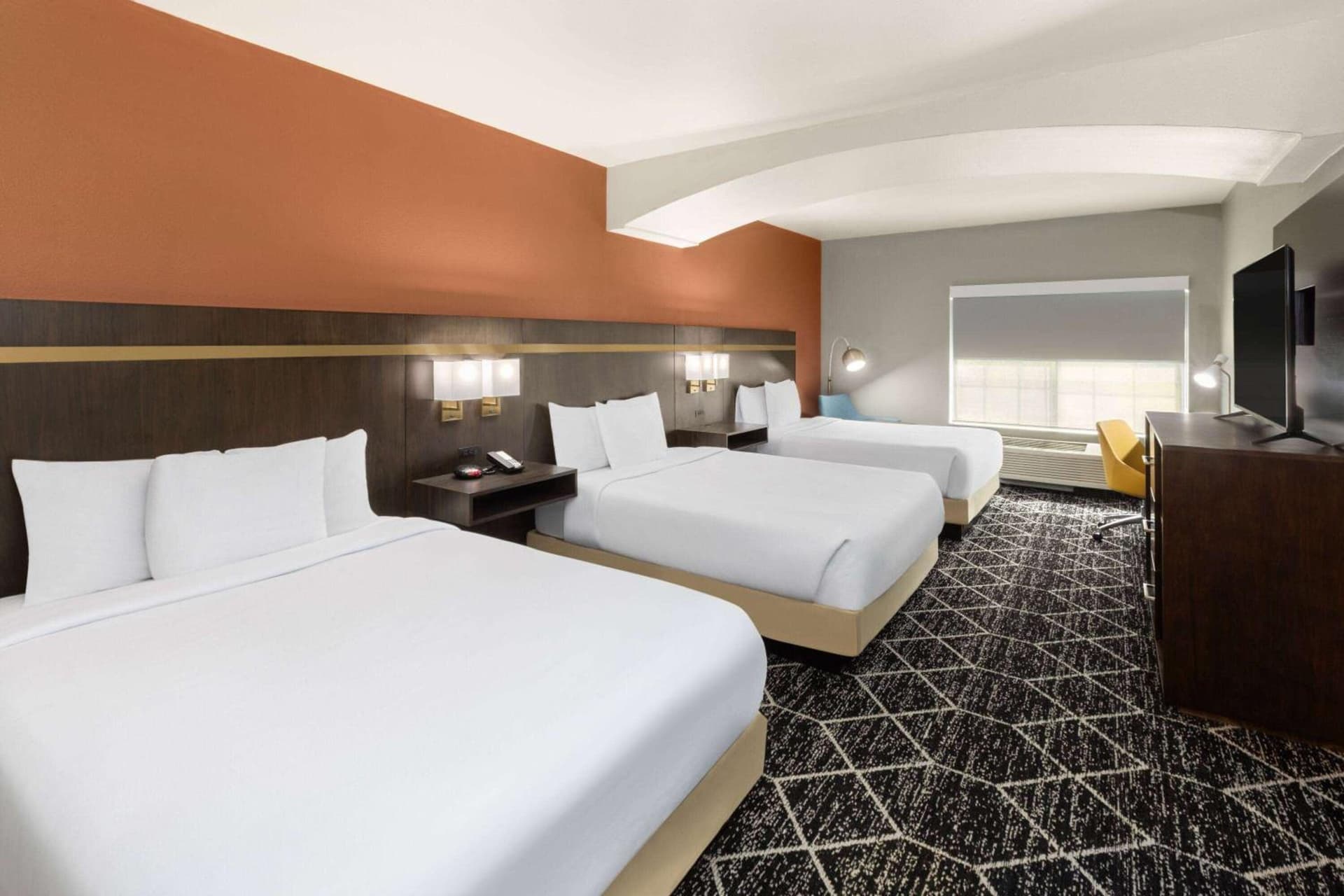 La Quinta by Wyndham Olathe gallery photo in Olathe, KS — image 36