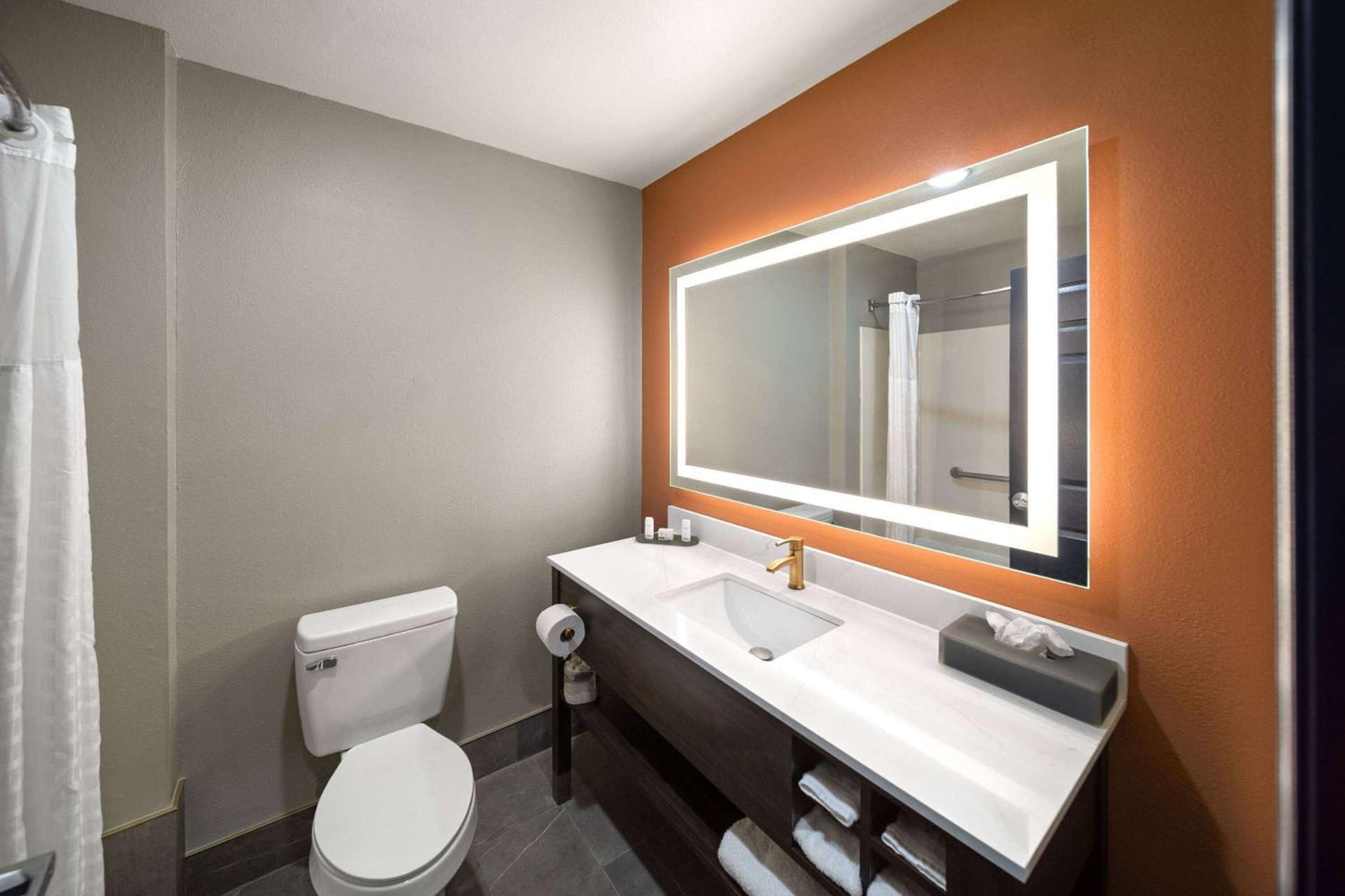 La Quinta by Wyndham Olathe gallery photo in Olathe, KS — image 25