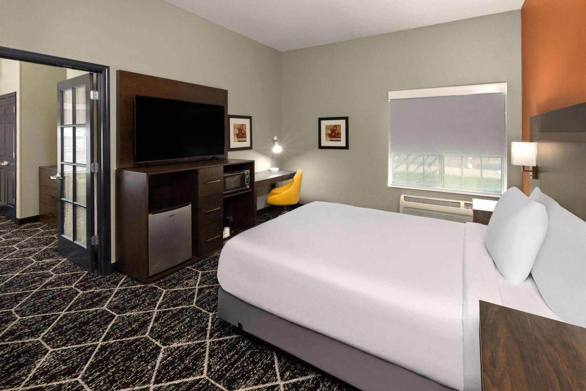 La Quinta by Wyndham Olathe gallery photo in Olathe, KS — image 14
