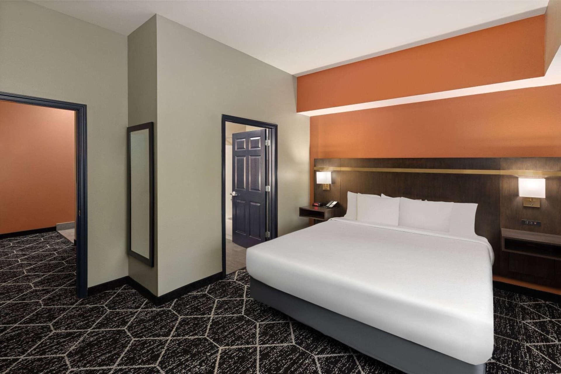 La Quinta by Wyndham Olathe gallery photo in Olathe, KS — image 39