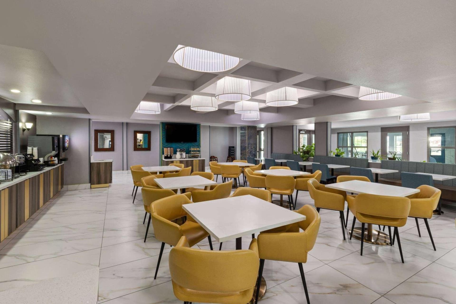 La Quinta by Wyndham Olathe gallery photo in Olathe, KS — image 23