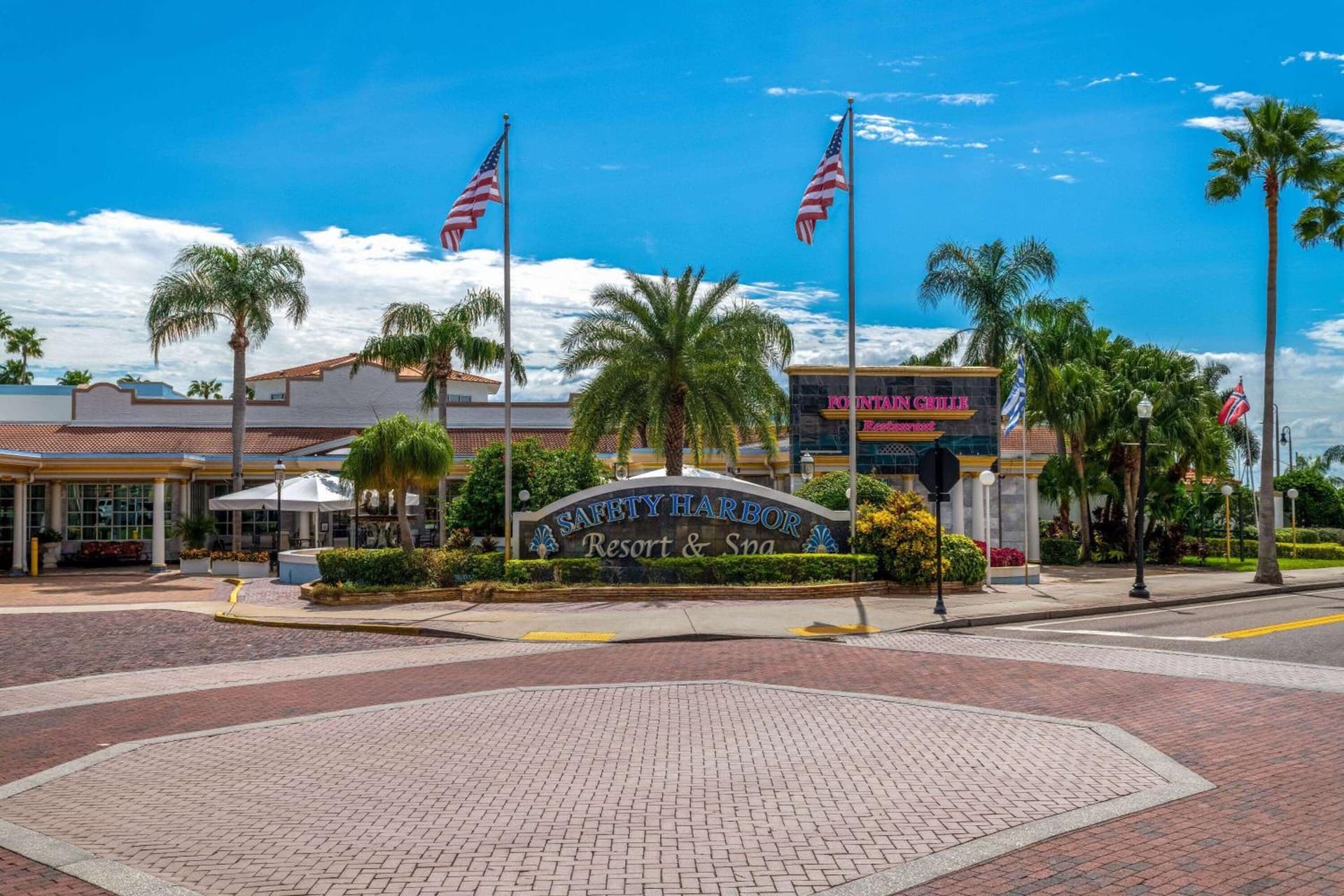 Safety Harbor Resort & Spa Trademark Collection by Wyndham featured exterior or lobby in Safety Harbor, FL — similar hotel