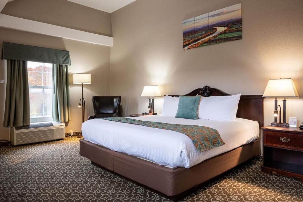 D. Hotel Suites & Spa gallery photo in Holyoke, MA — image 52