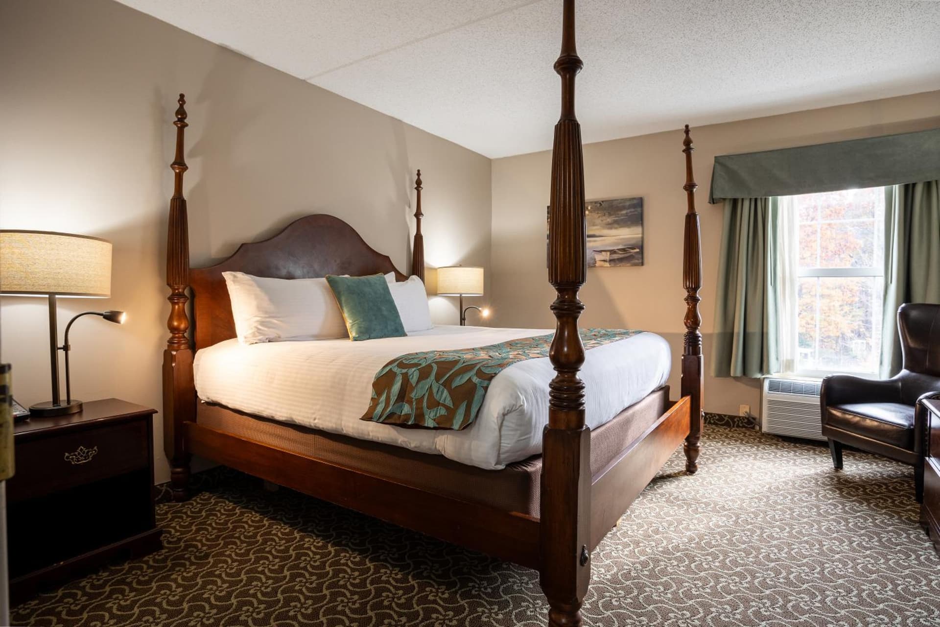 D. Hotel Suites & Spa gallery photo in Holyoke, MA — image 41