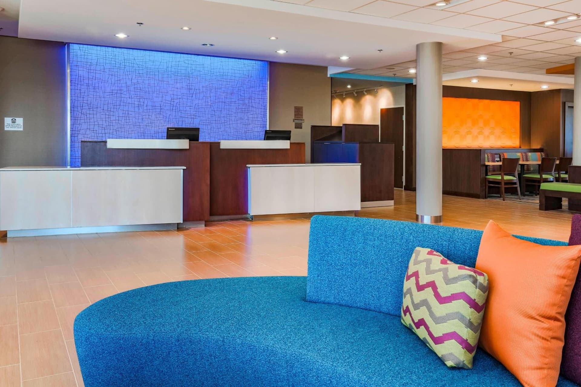 Fairfield Inn & Suites by Marriott Pecos interior in Pecos — gallery photo 2