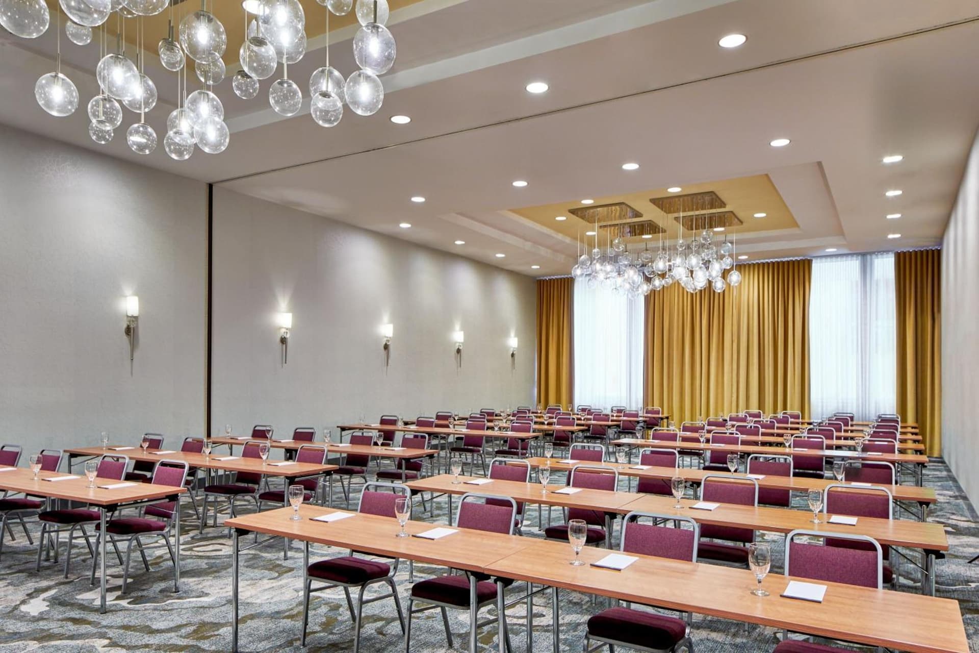 Courtyard by Marriott Portland City Center gallery photo in Portland, OR — image 32