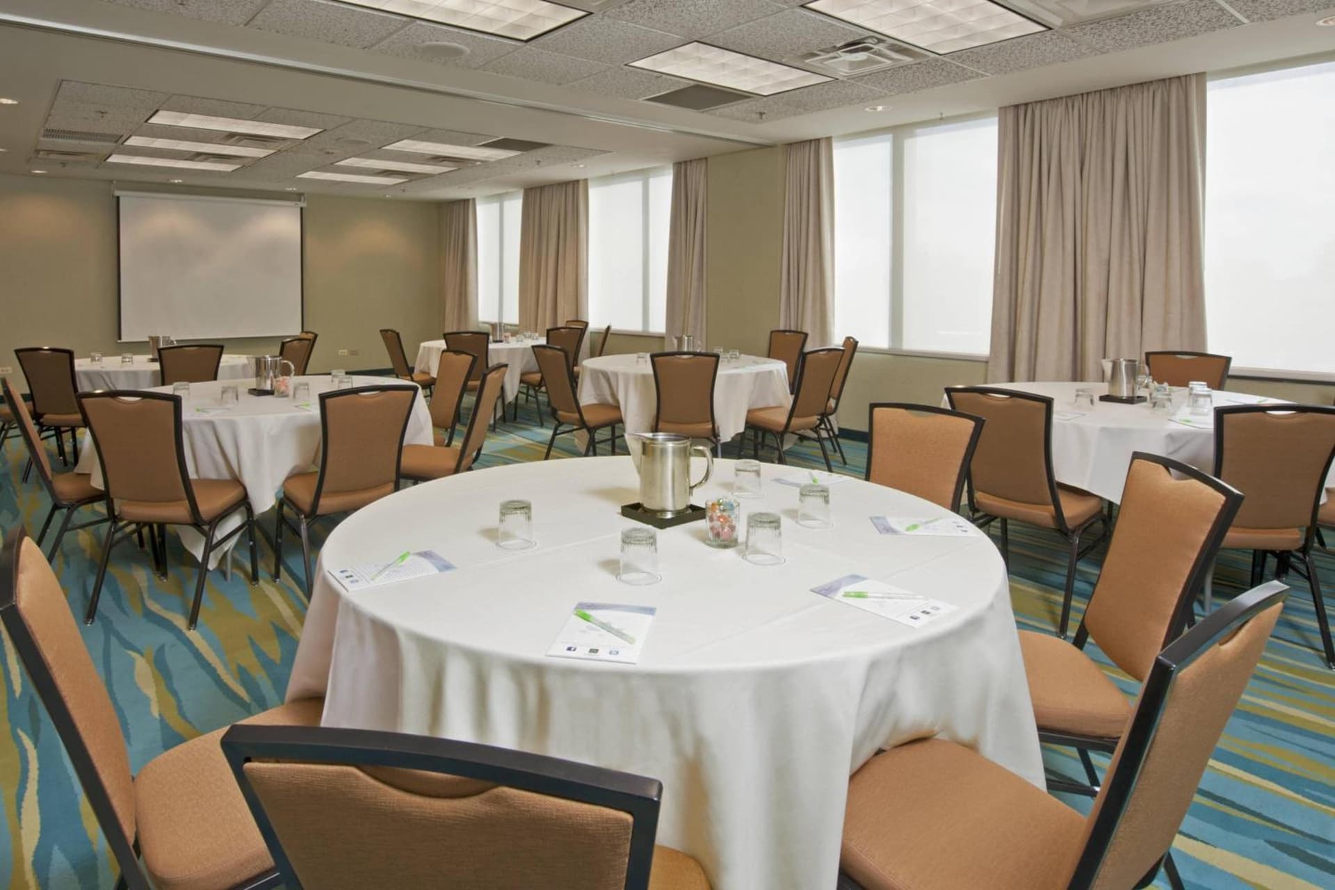SpringHill Suites by Marriott Chicago O'Hare gallery photo in Rosemont, IL — image 7