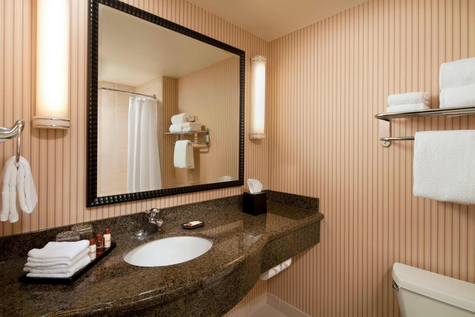 Sheraton Sonoma Wine Country Petaluma gallery photo in Petaluma, CA — image 39