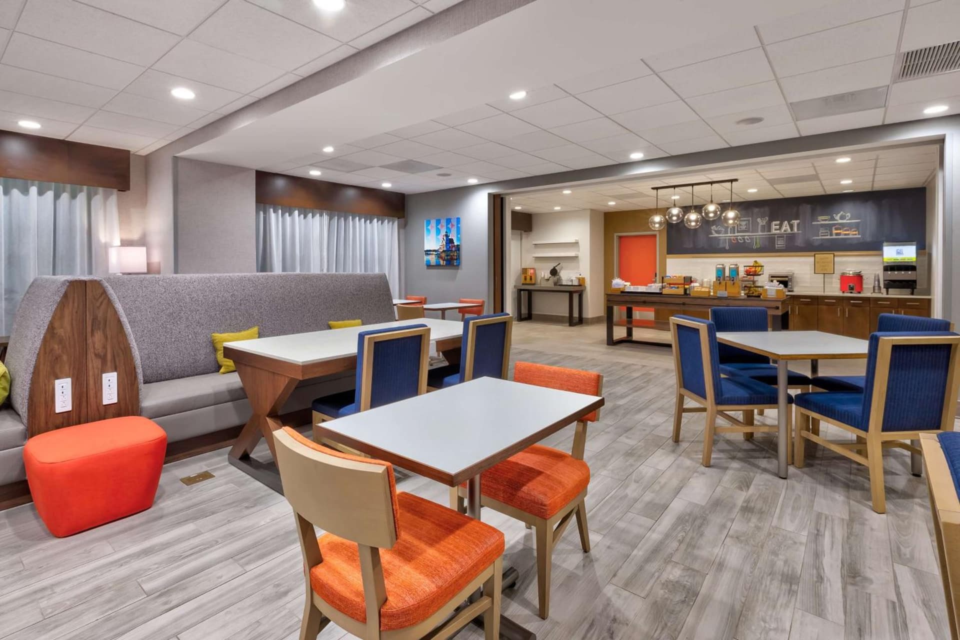 Hampton Inn Danville, Va interior in Danville, VA — gallery photo 2