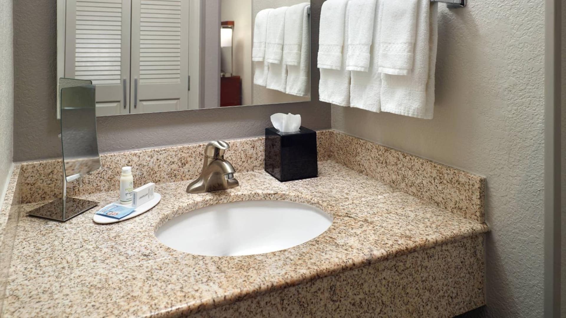 Courtyard by Marriott Macon gallery photo in Macon, GA — image 9