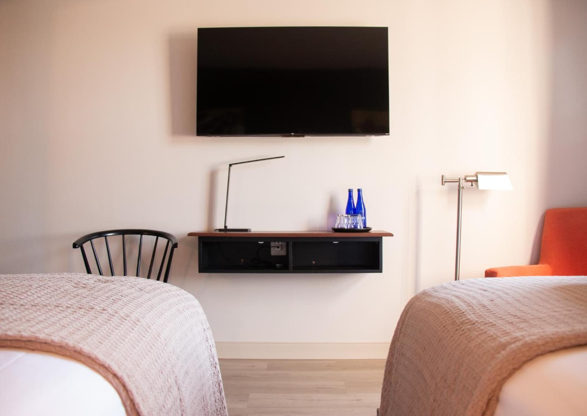 Meeting House Boutique Hotel property views in Falls Church, VA — gallery photo 3