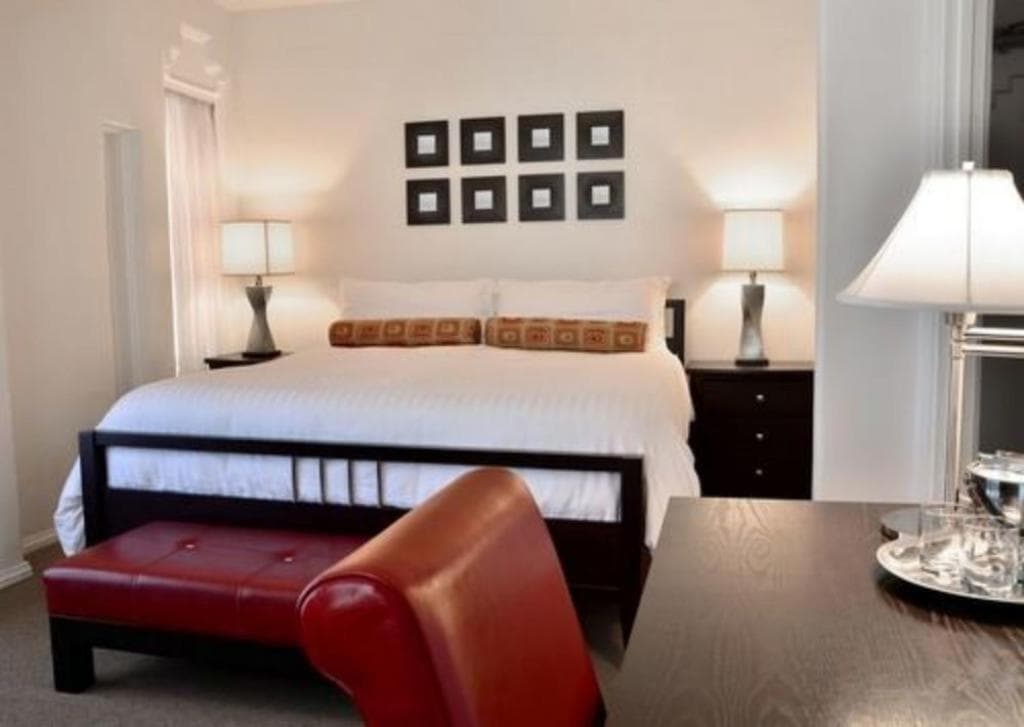 El Primero Boutique Hotel interior in Chula Vista, CA — gallery photo 2