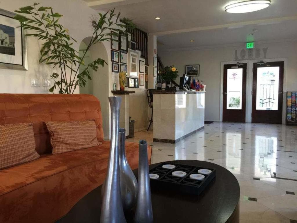 El Primero Boutique Hotel property views in Chula Vista, CA — gallery photo 3