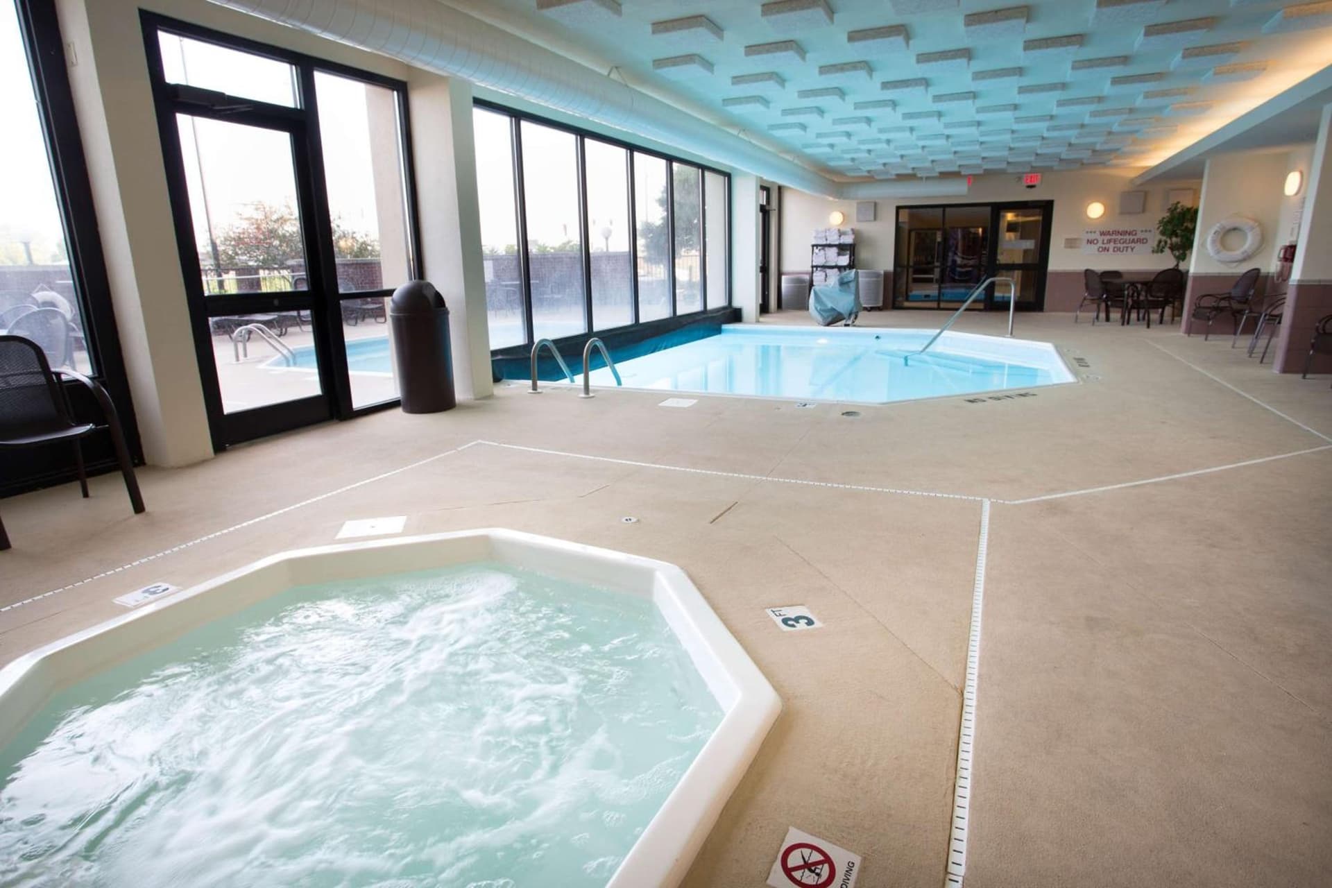 Drury Inn & Suites Champaign gallery photo in Champaign, IL — image 24