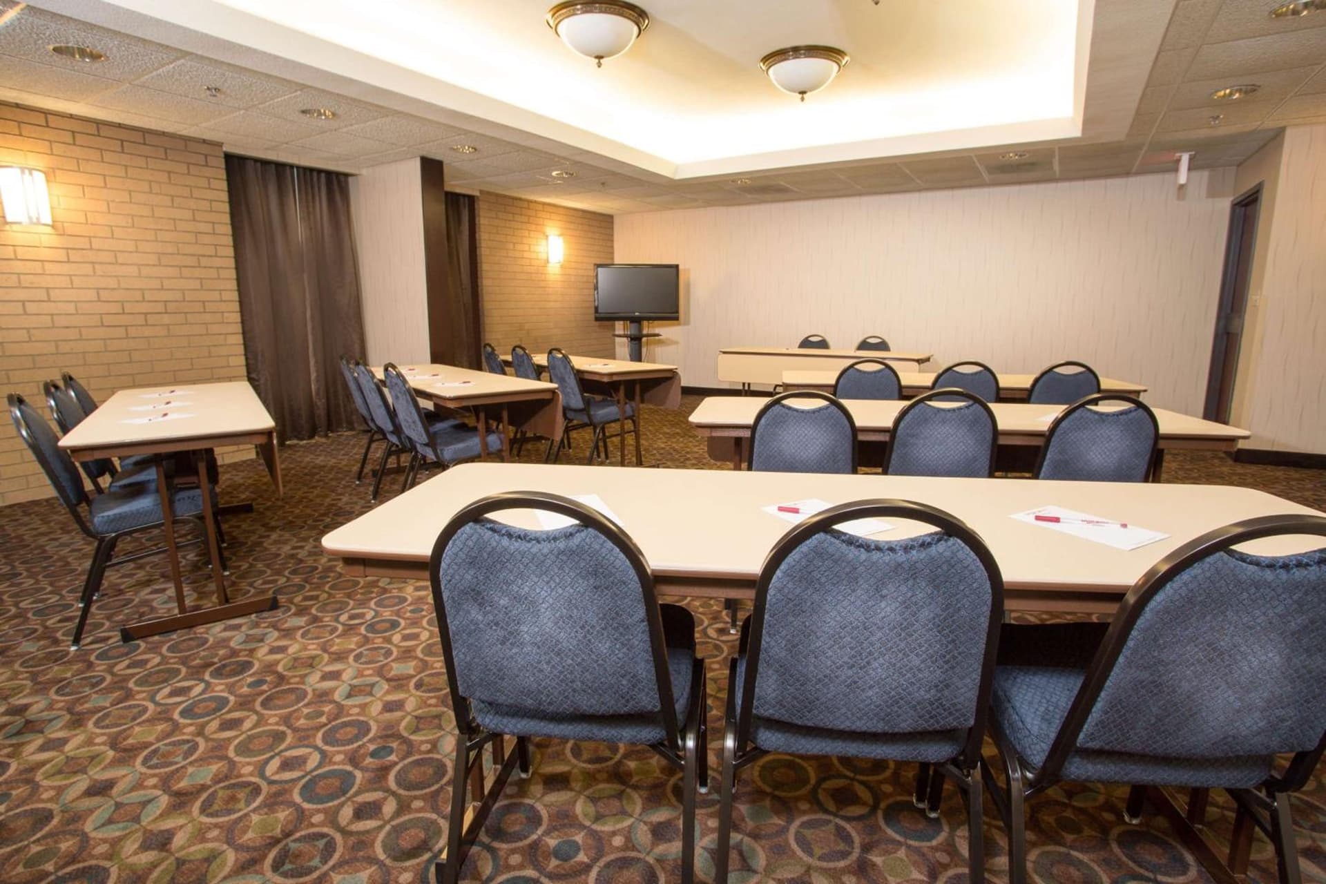 Drury Inn & Suites Champaign gallery photo in Champaign, IL — image 23