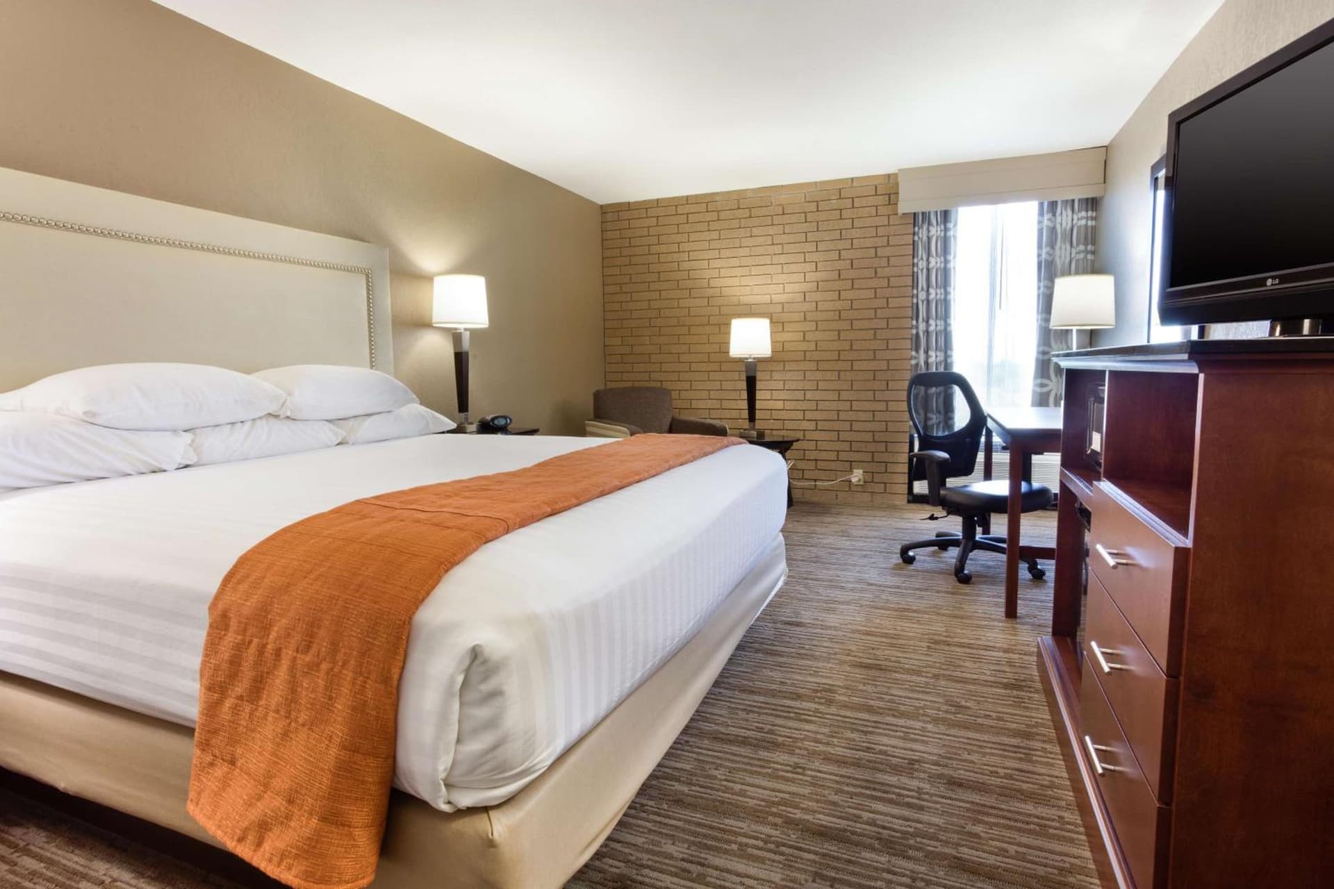 Drury Inn & Suites Kansas City Airport gallery photo in Kansas City, KS — image 19