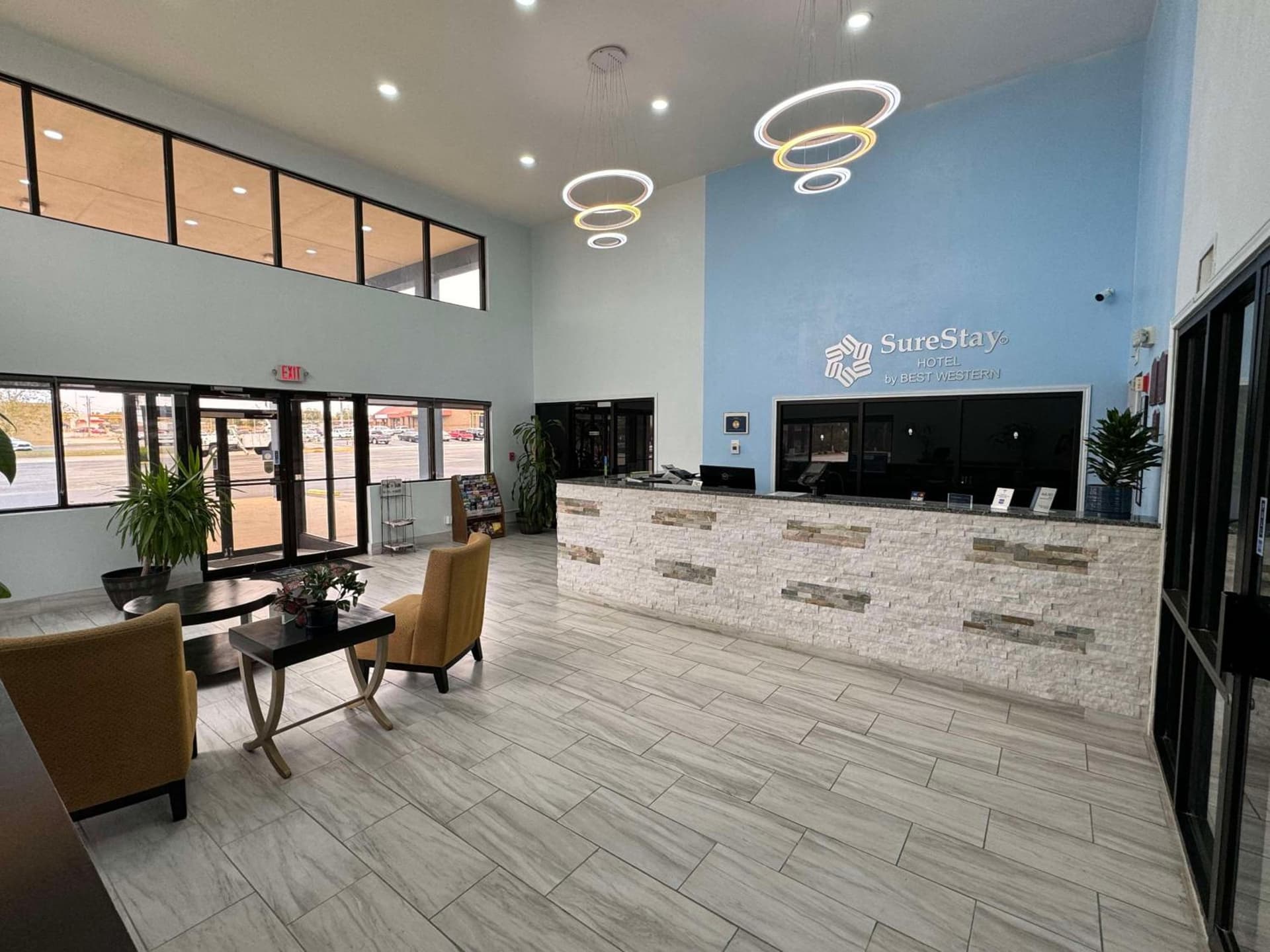 SureStay Hotel by Best Western Childress interior in Childress, TX — gallery photo 2