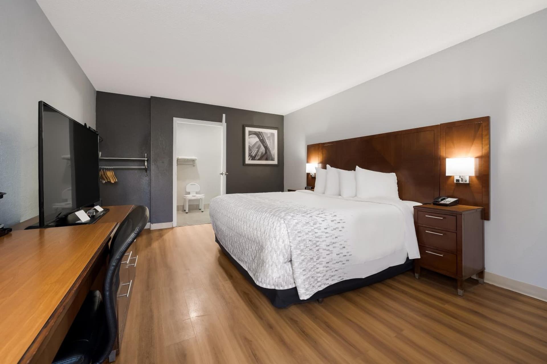 Econo Lodge Rockford Casino Area gallery photo in Rockford, IL — image 30