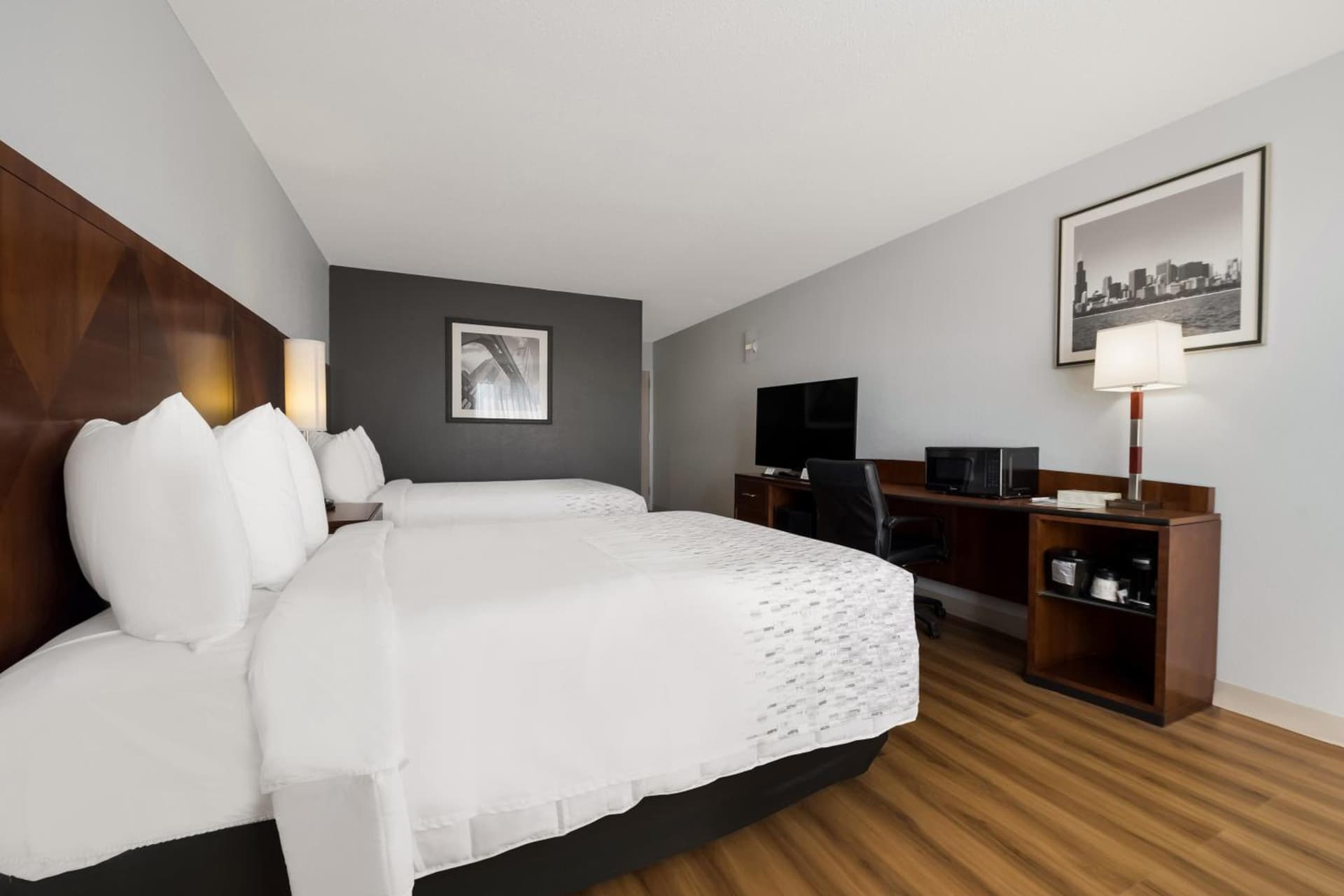 Econo Lodge Rockford Casino Area gallery photo in Rockford, IL — image 34