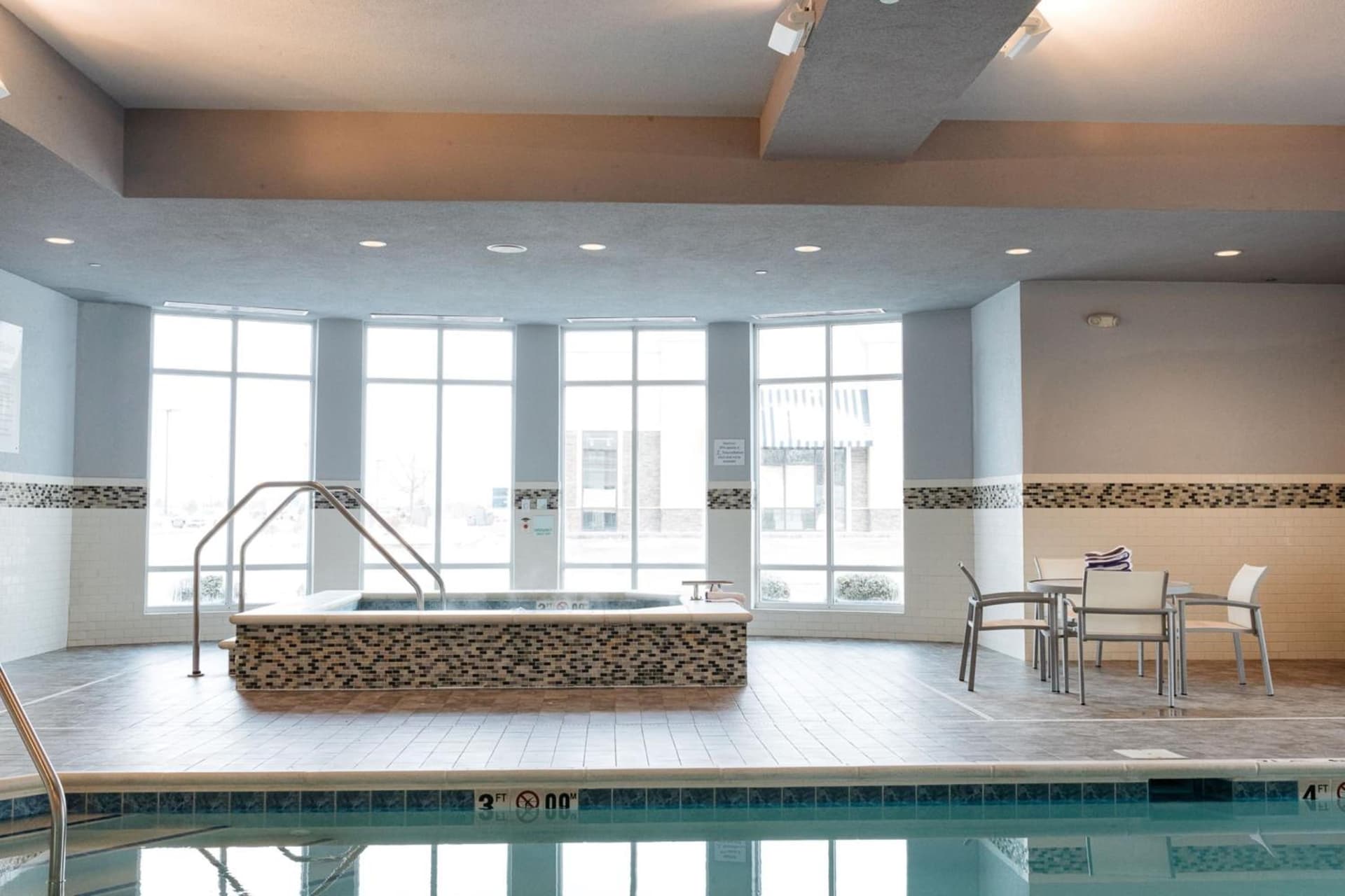 Holiday Inn Hotel & Suites Davenport by IHG gallery photo in Davenport, IA — image 13