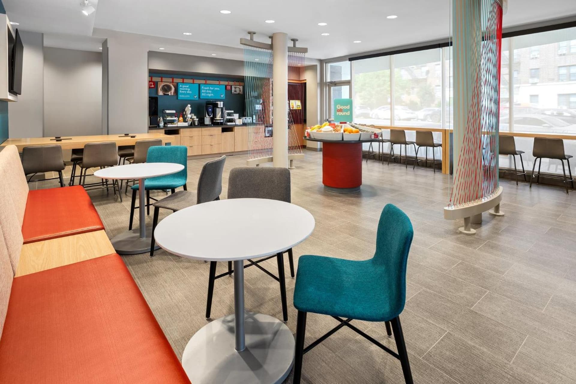 avid hotels - Brooklyn Dyker Heights by IHG gallery photo in Brooklyn, NY — image 6