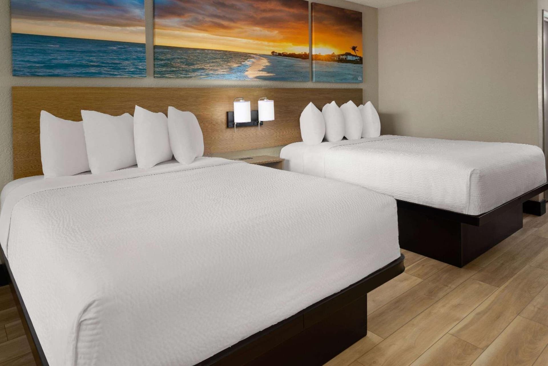 Days Inn & Suites by Wyndham Fort Pierce Midtown gallery photo in Fort Pierce, FL — image 37