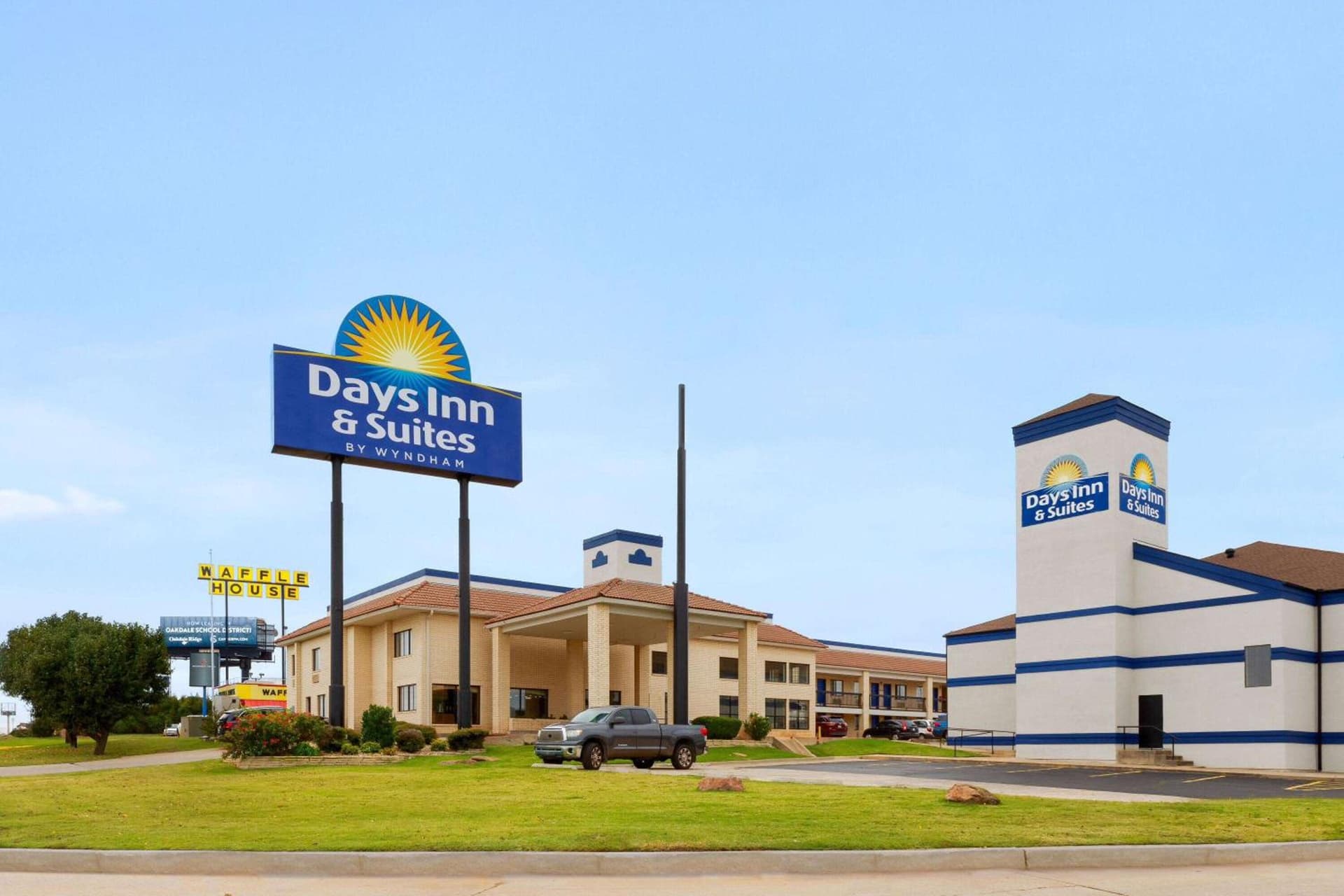 Days Inn by Wyndham Oklahoma City featured exterior or lobby in Oklahoma City, OK — similar hotel