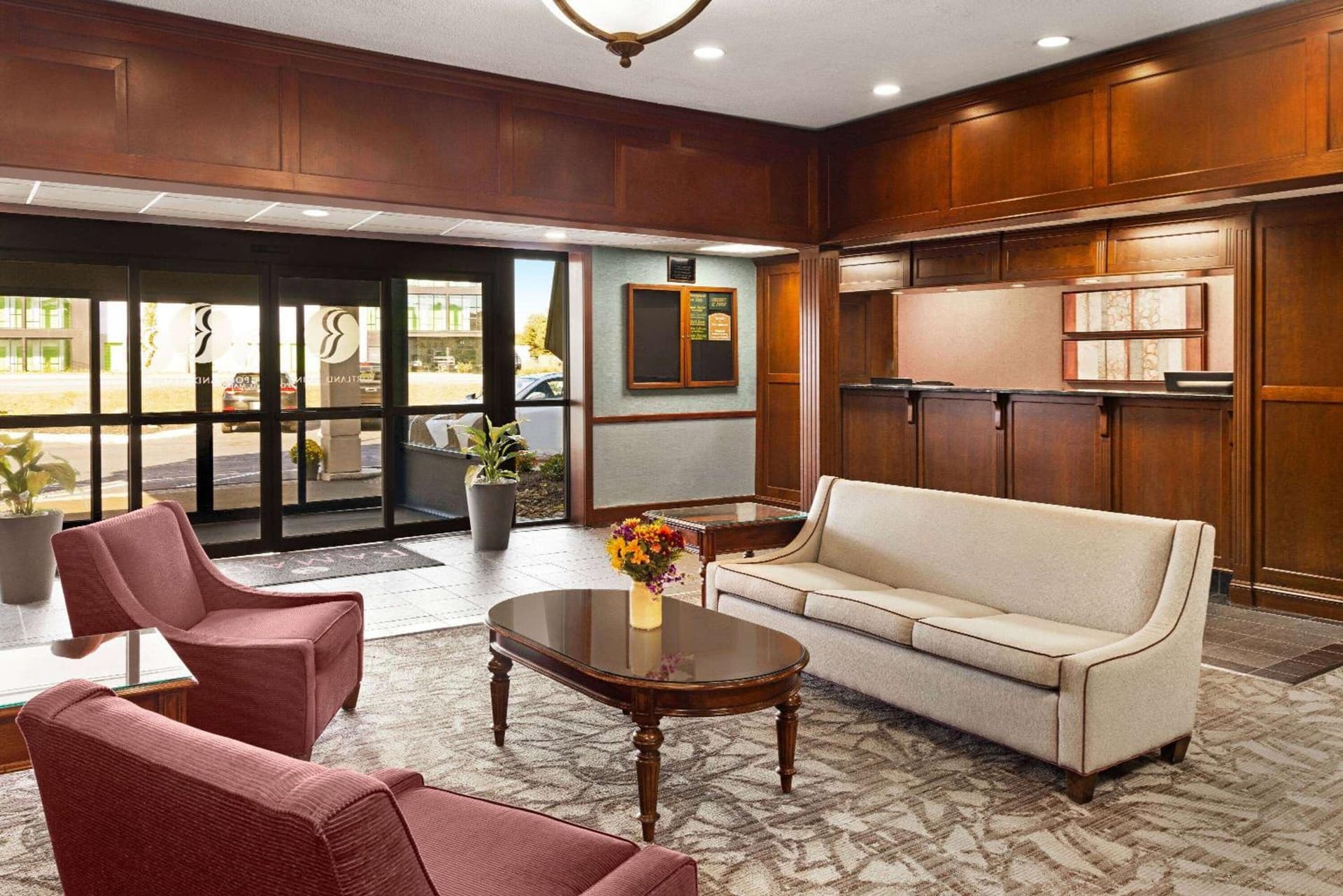 Ramada Plaza by Wyndham Portland gallery photo in Portland, ME — image 67