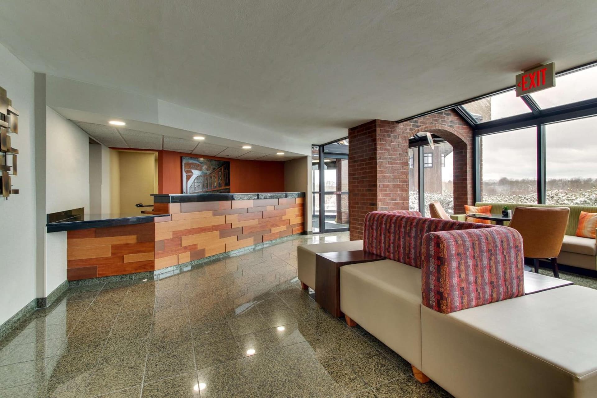Pear Tree Inn St. Louis - Arnold interior in Arnold, MO — gallery photo 2