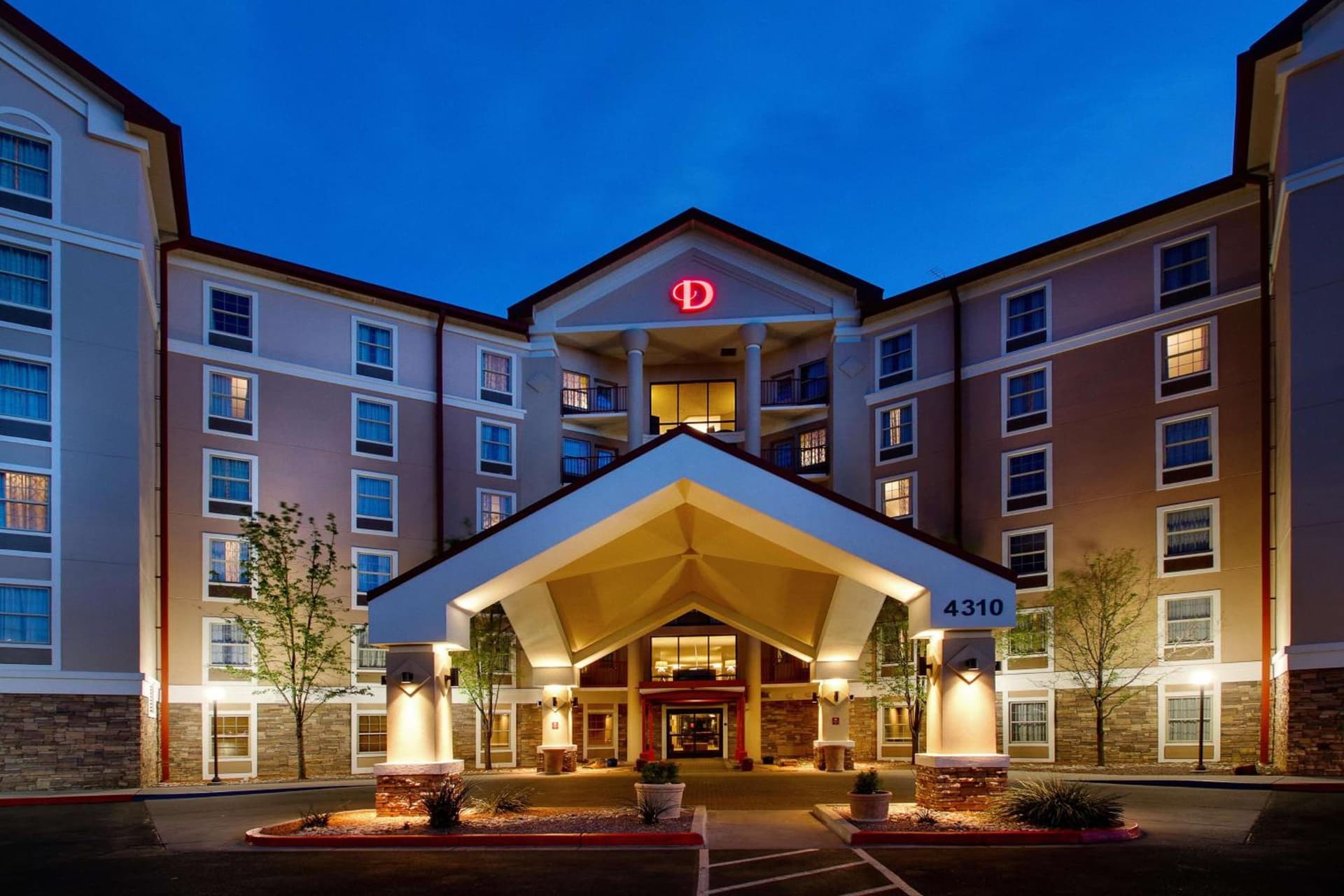 Drury Inn & Suites Albuquerque North gallery photo in Albuquerque, NM — image 12