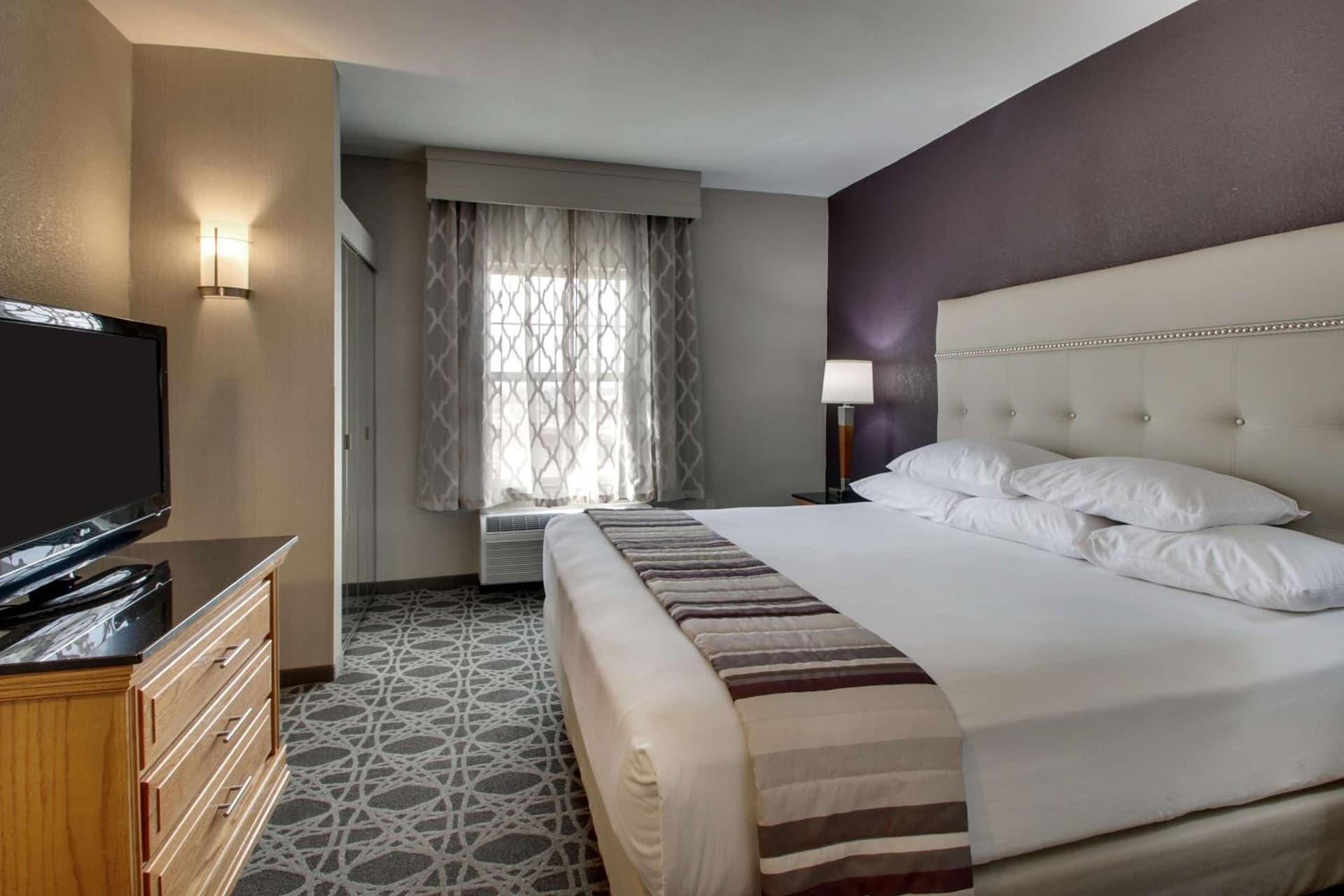 Drury Inn & Suites Albuquerque North gallery photo in Albuquerque, NM — image 76