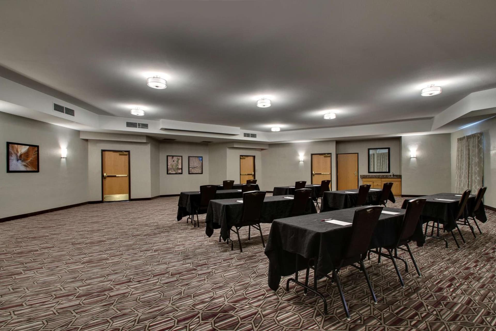 Drury Inn & Suites Albuquerque North gallery photo in Albuquerque, NM — image 13