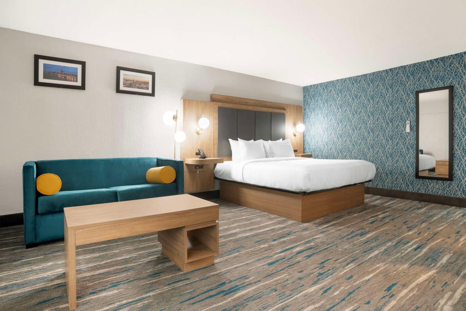 Best Western Plus Mobile Inn and Suites interior in Mobile, AL — gallery photo 2
