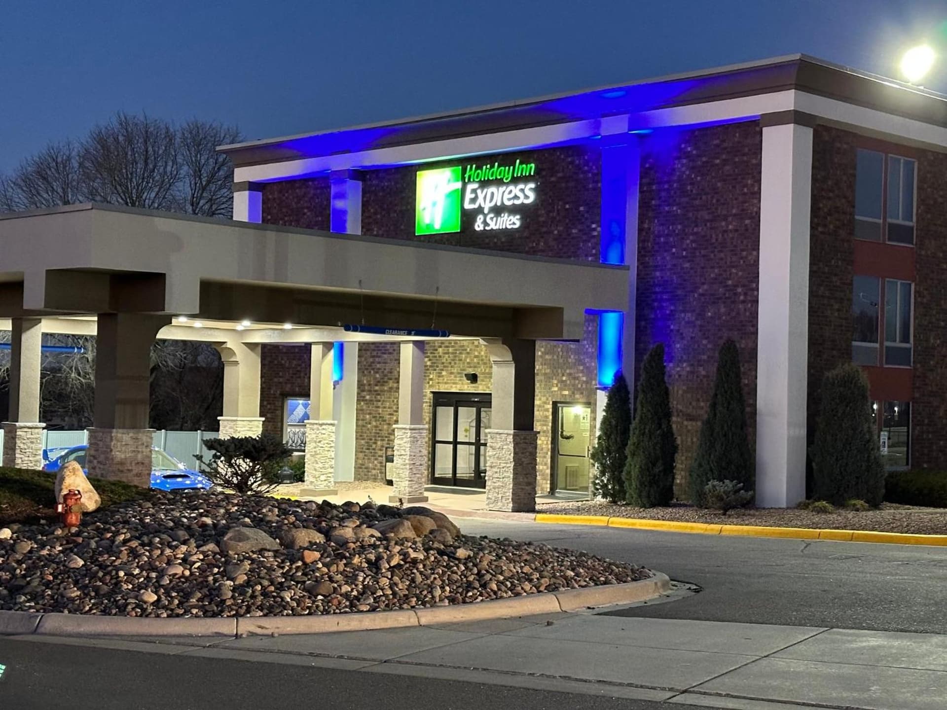 Holiday Inn Express & Suites Eden Prairie - Minneapolis by IHG featured exterior or lobby in Eden Prairie, MN — similar hotel