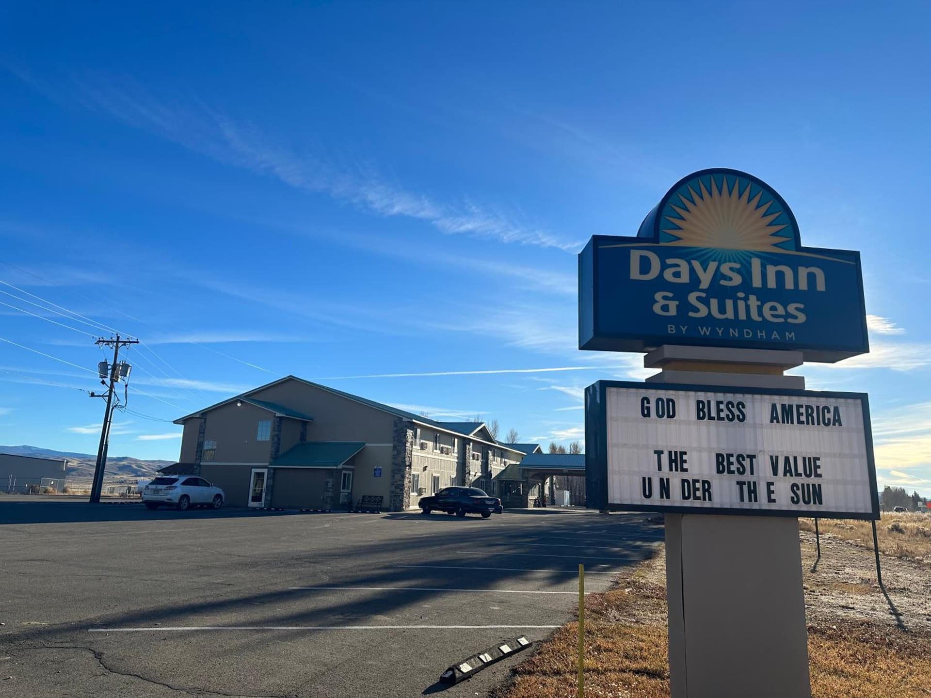 Days Inn & Suites by Wyndham Gunnison property views in Gunnison, CO — gallery photo 3
